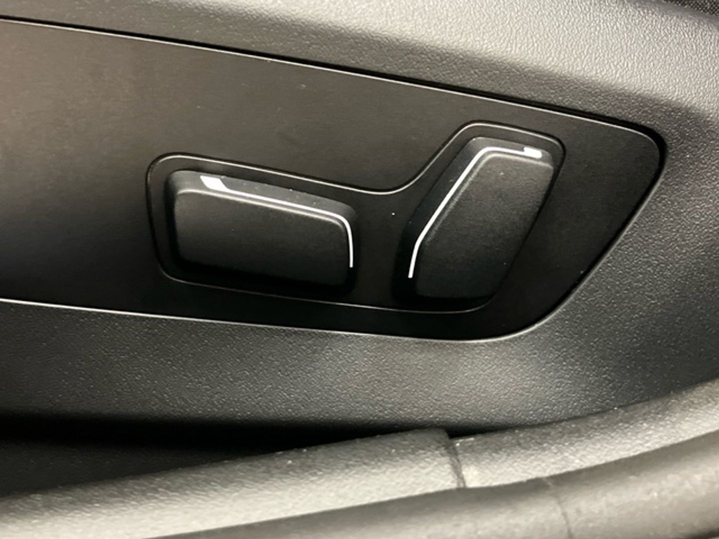 BMW i5 eDrive40 250 kW (340 CV)
