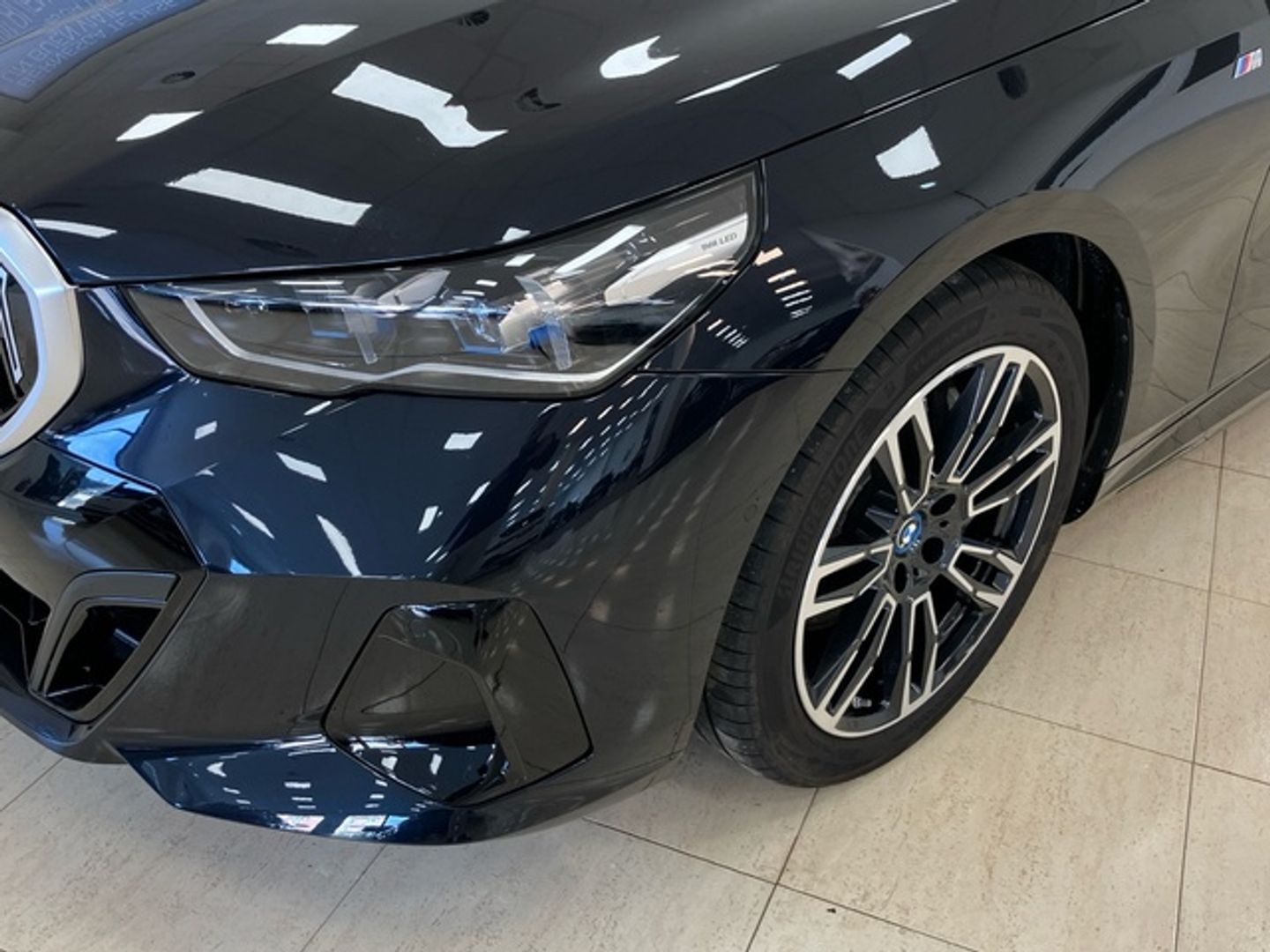 BMW i5 eDrive40 250 kW (340 CV)