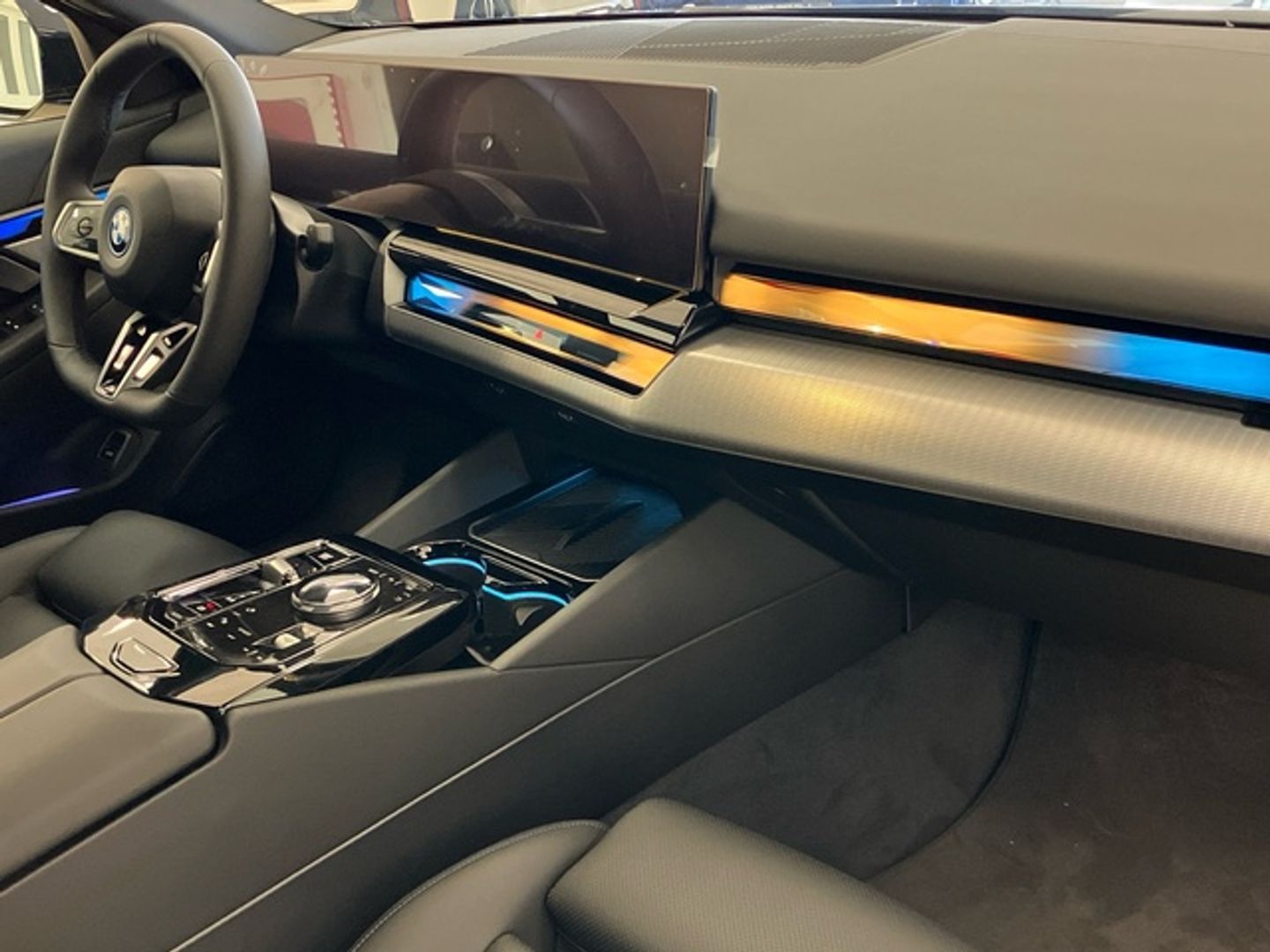 BMW i5 eDrive40 250 kW (340 CV)