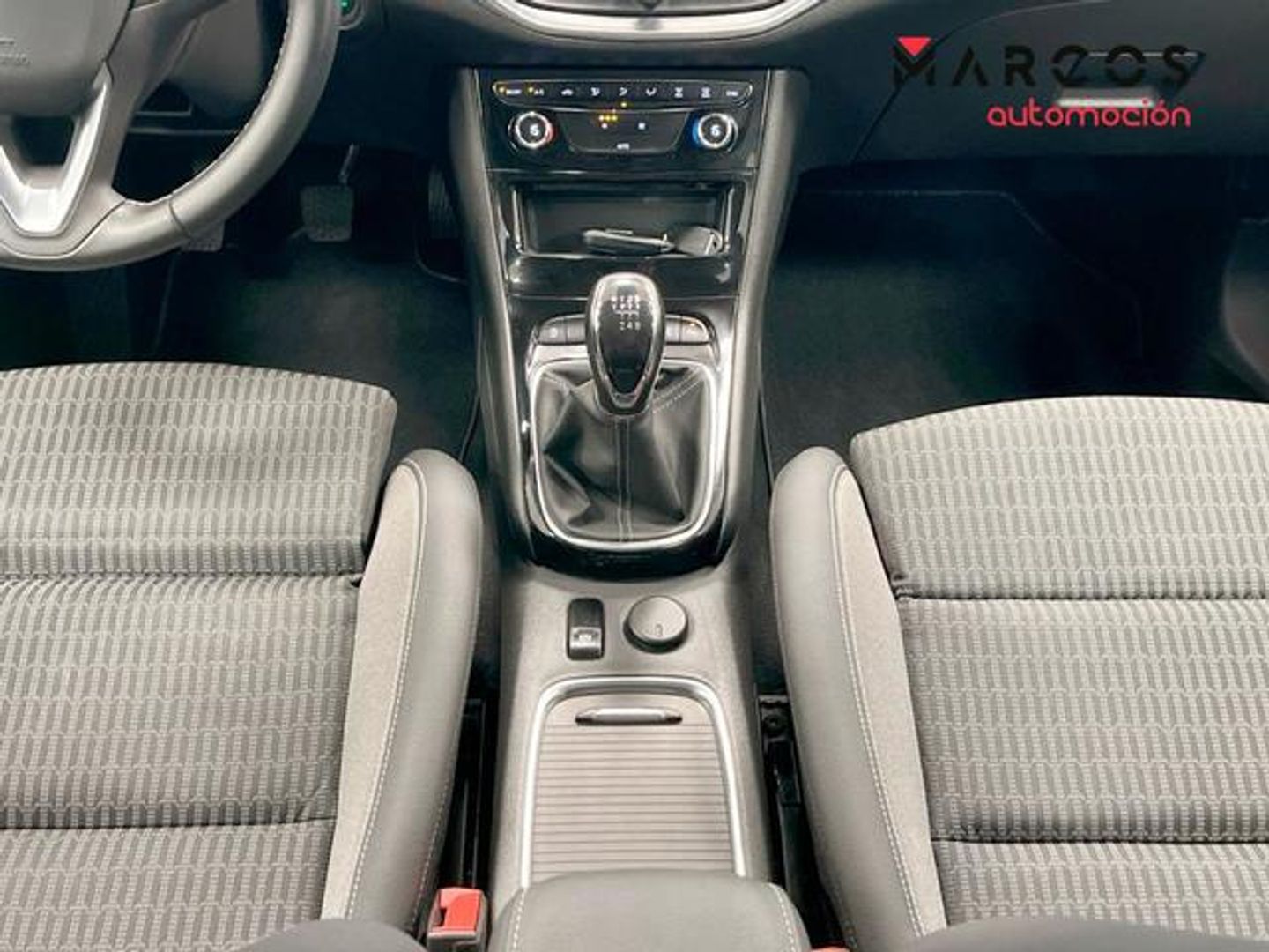 Opel Astra 1.2 Turbo SHR Elegance 107 kW (145 CV)