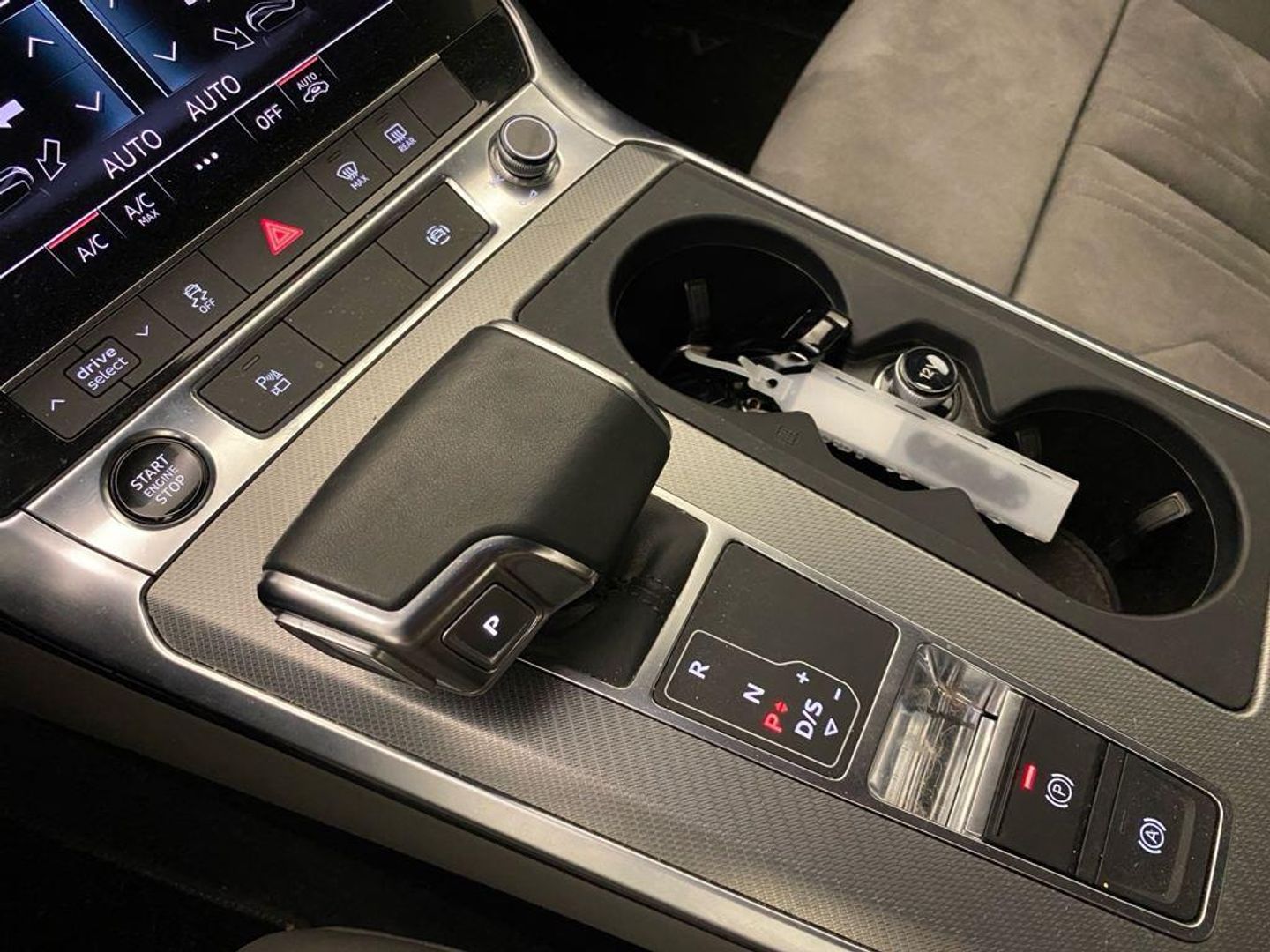 Audi A6 TFSIe sport 50 TFSIe quattro ultra 220 kW (299 CV) S tronic