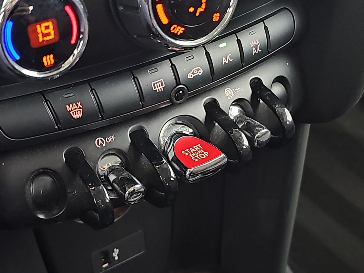 MINI MINI 5 Puertas Cooper 100 kW (136 CV)