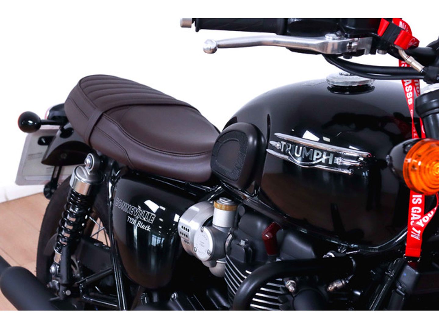 Triumph Bonneville T 120 Black
