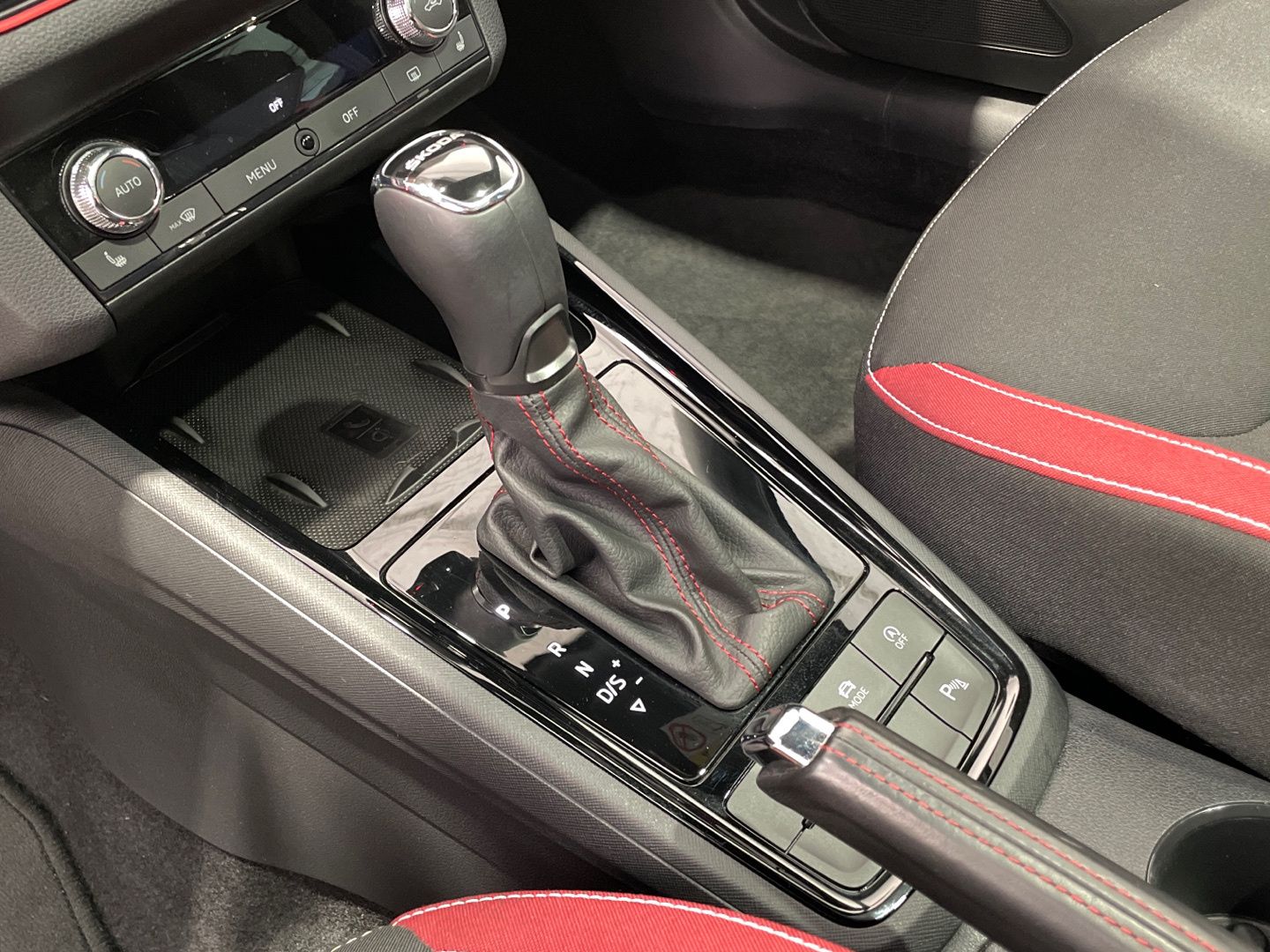 Skoda Kamiq 1.5 TSI Montecarlo DSG 110 kW (150 CV)