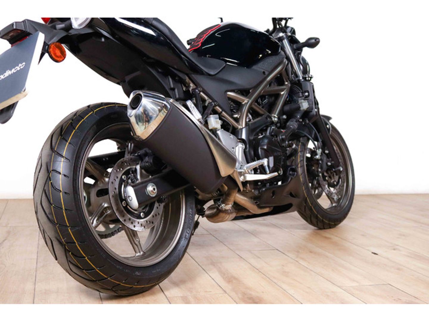 Suzuki SV650