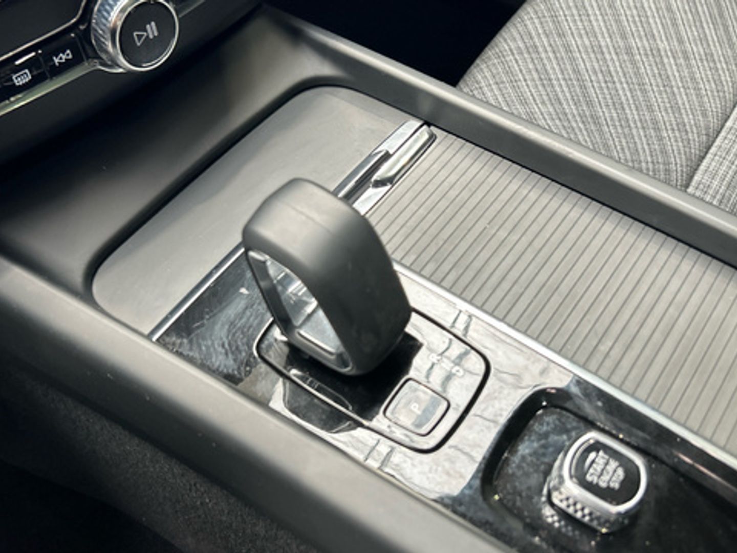 Volvo XC60 T6 Recharge Core AWD Auto 257 kW (350 CV)