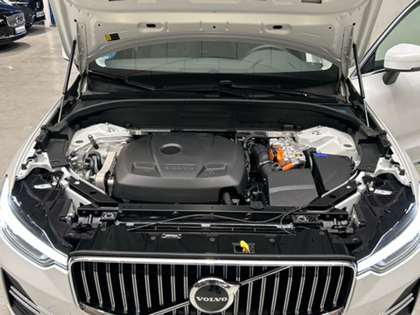 Volvo XC60 T6 Recharge Core AWD Auto 257 kW (350 CV)