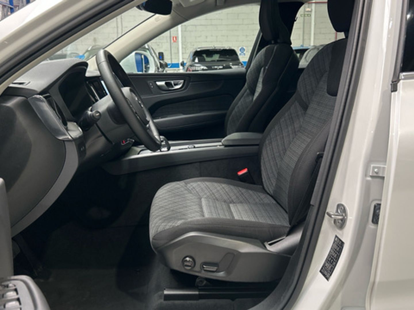Volvo XC60 T6 Recharge Core AWD Auto 257 kW (350 CV)