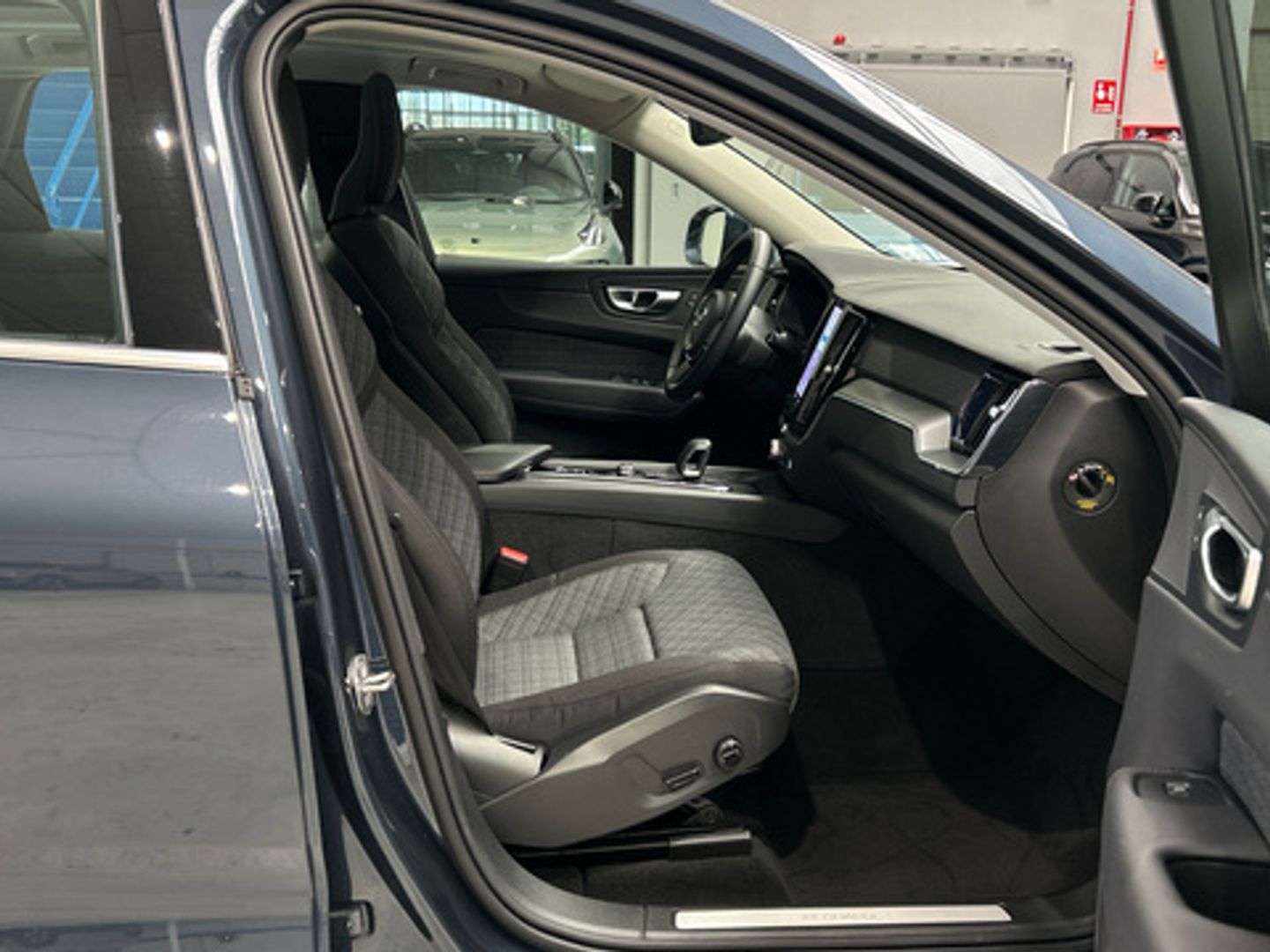 Volvo XC60 T6 Recharge Core AWD Auto 257 kW (350 CV)