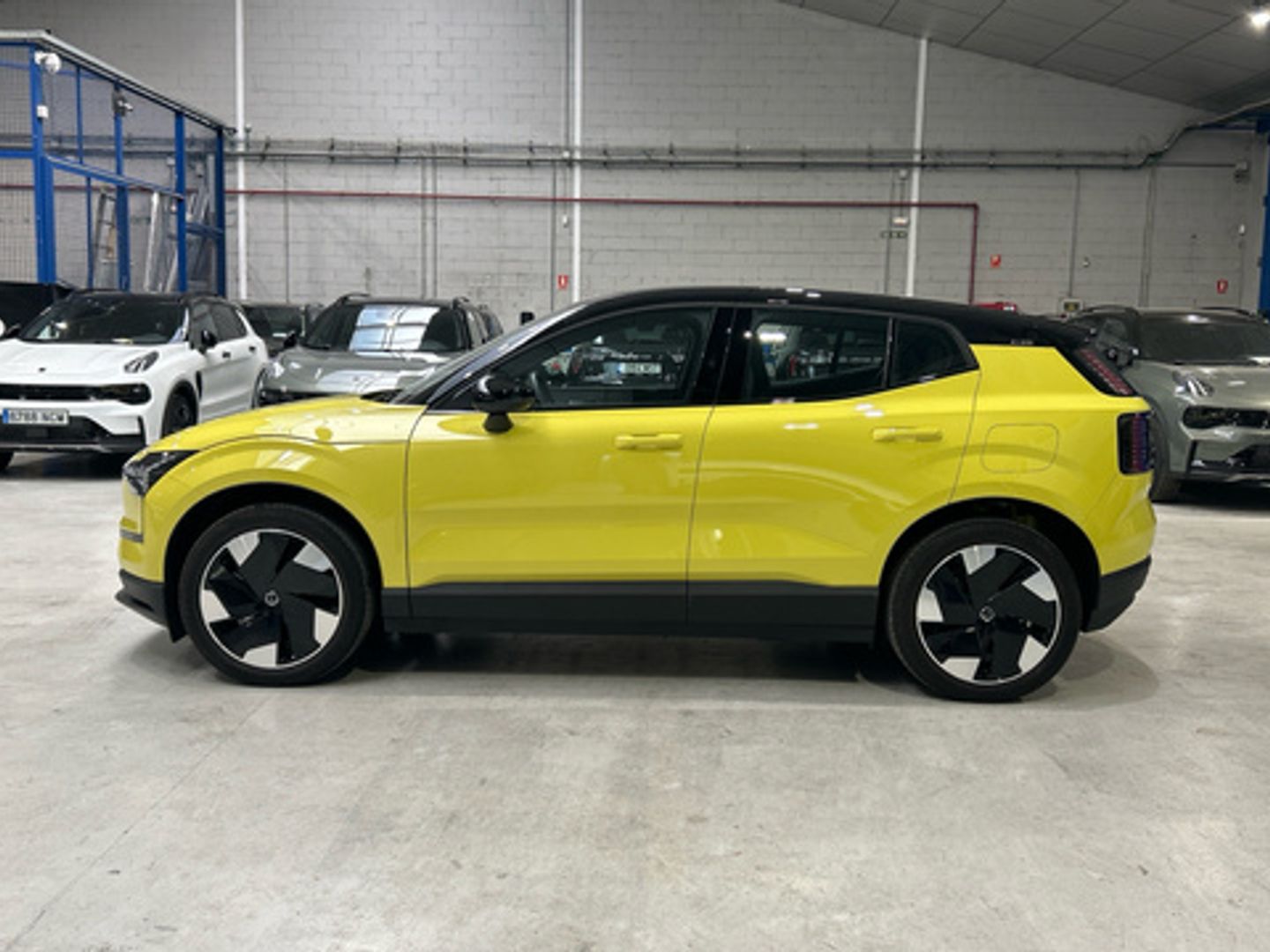 Volvo EX30 Single Motor Extended Range Plus Auto 200 kW (272 CV)