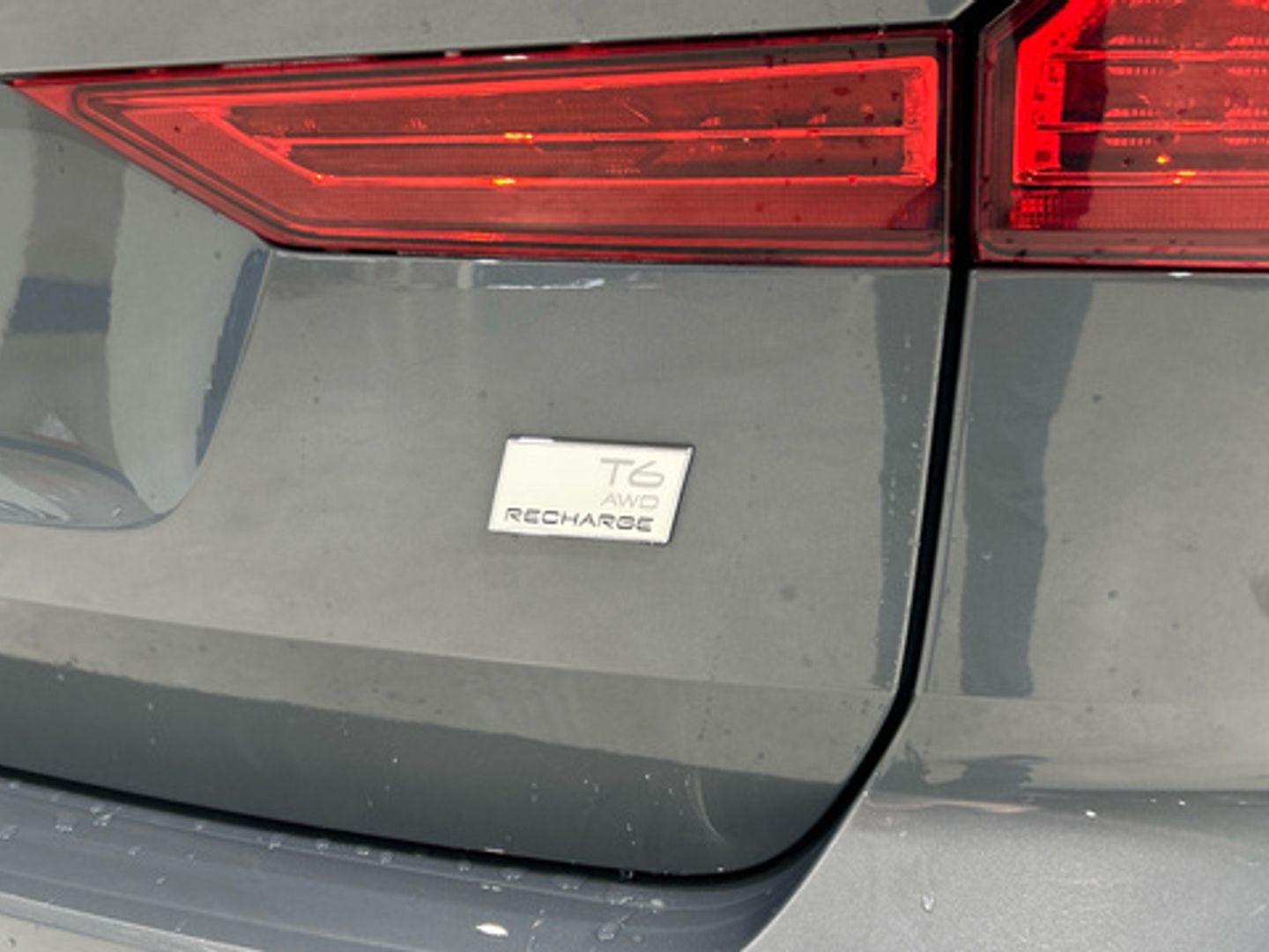 Volvo XC60 T6 Recharge Plus Dark AWD Auto 257 kW (350 CV)