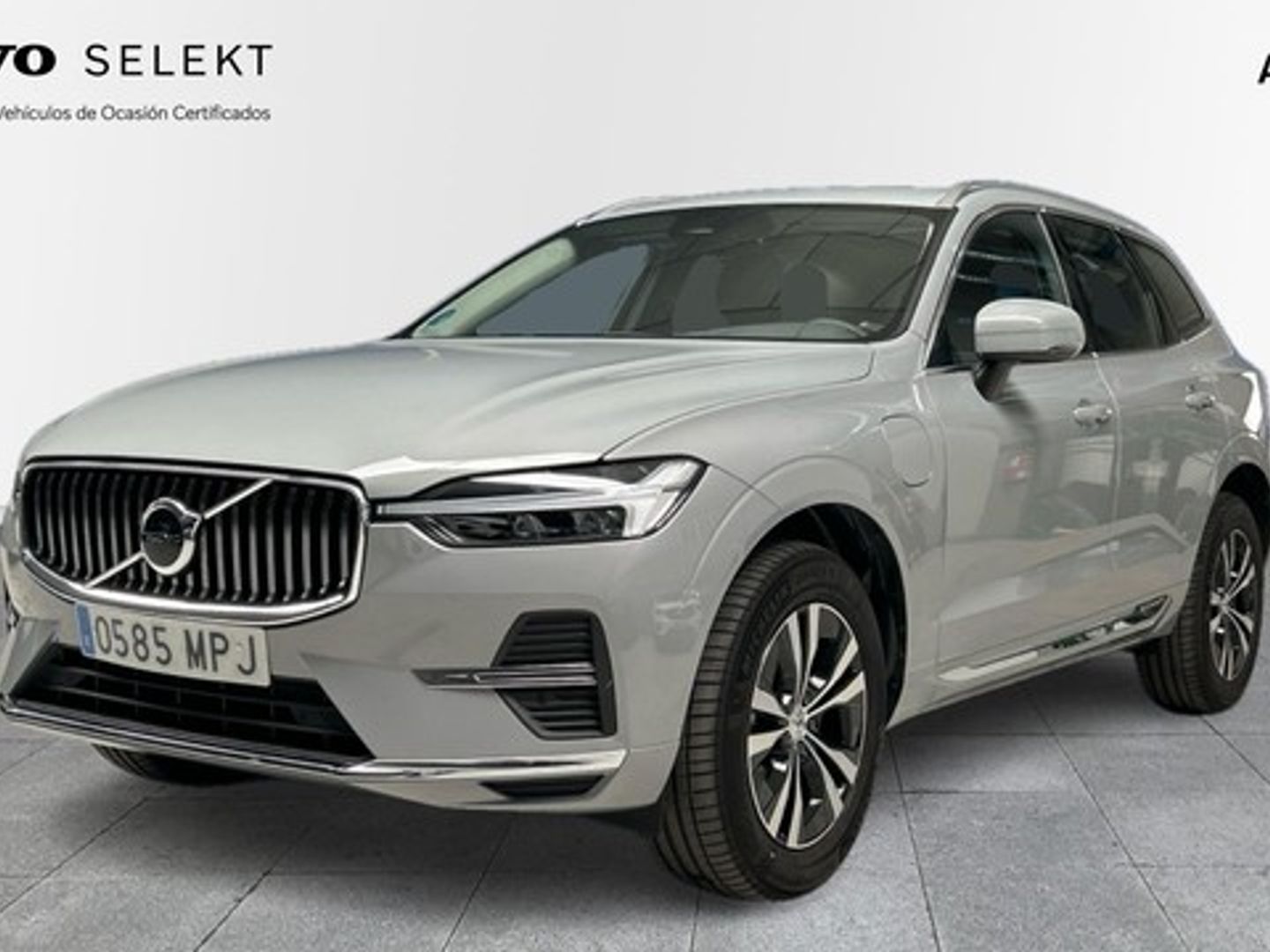 Volvo XC60 T6 Recharge Core AWD Auto 257 kW (350 CV) Gris SUV