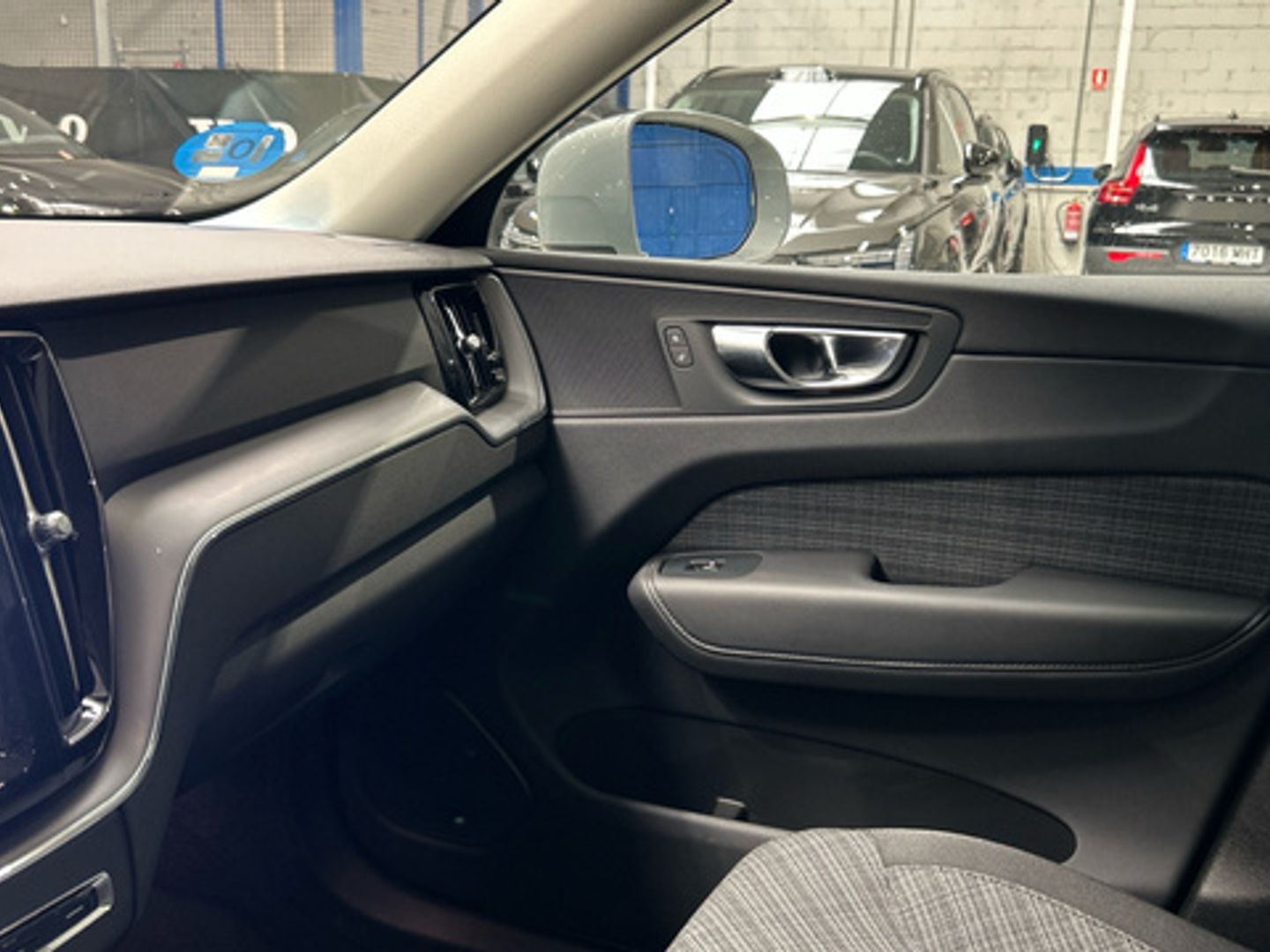 Volvo XC60 T6 Recharge Core AWD Auto 257 kW (350 CV)