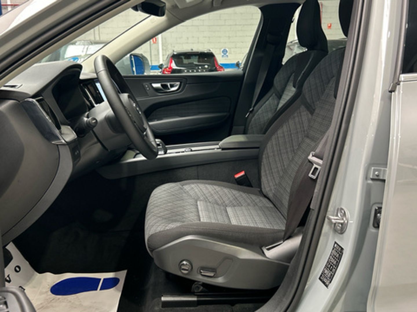 Volvo XC60 T6 Recharge Core AWD Auto 257 kW (350 CV)
