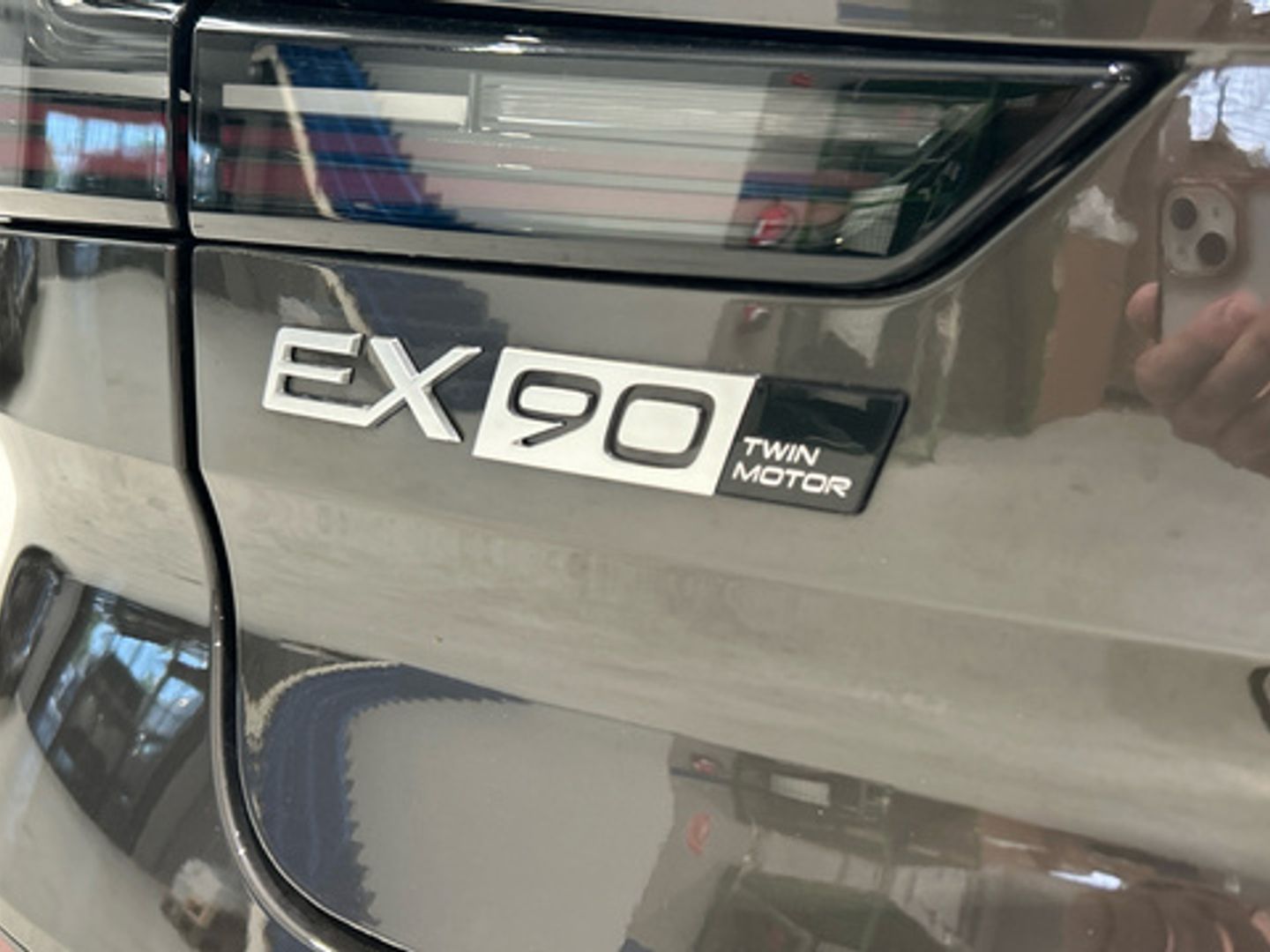 Volvo EX90 Twin BEV Ultra eAWD 300 kW (408 CV)