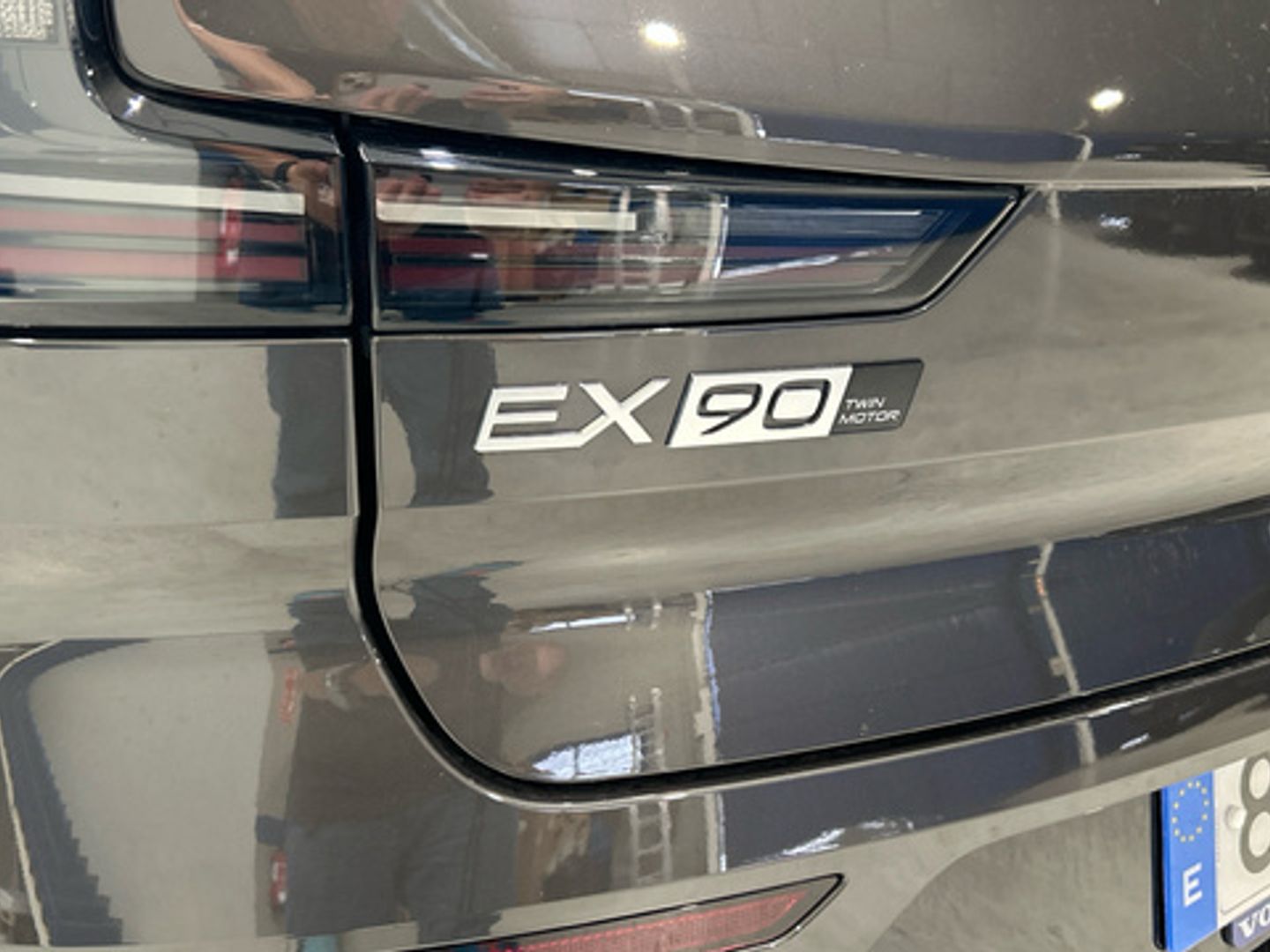 Volvo EX90 Twin BEV Ultra eAWD 300 kW (408 CV)