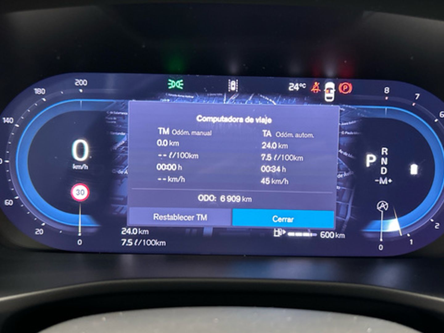 Volvo XC40 B3 G Plus Dark Auto 120 kW (163 CV)