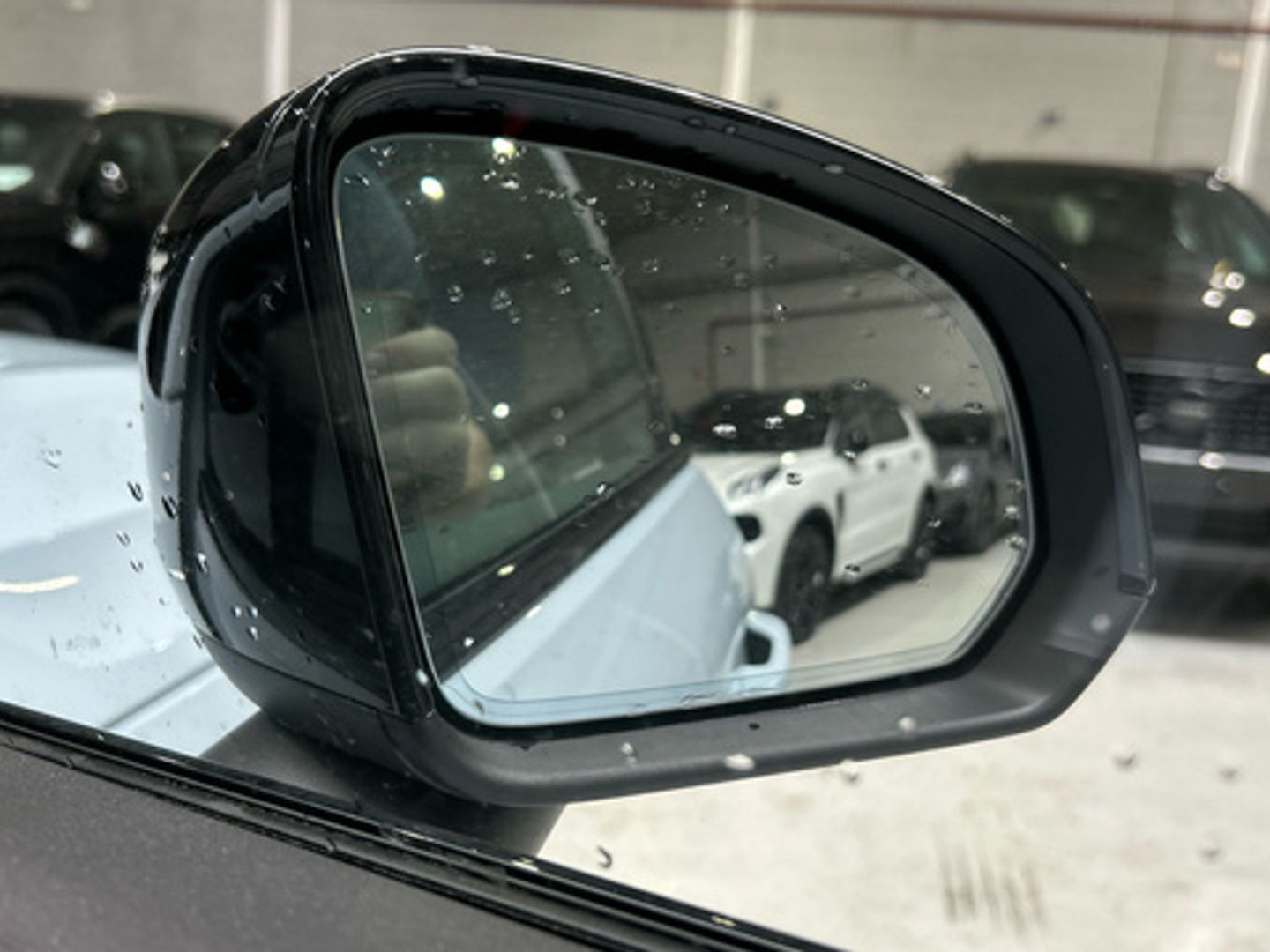 Volvo XC40 B3 G Plus Dark Auto 120 kW (163 CV)
