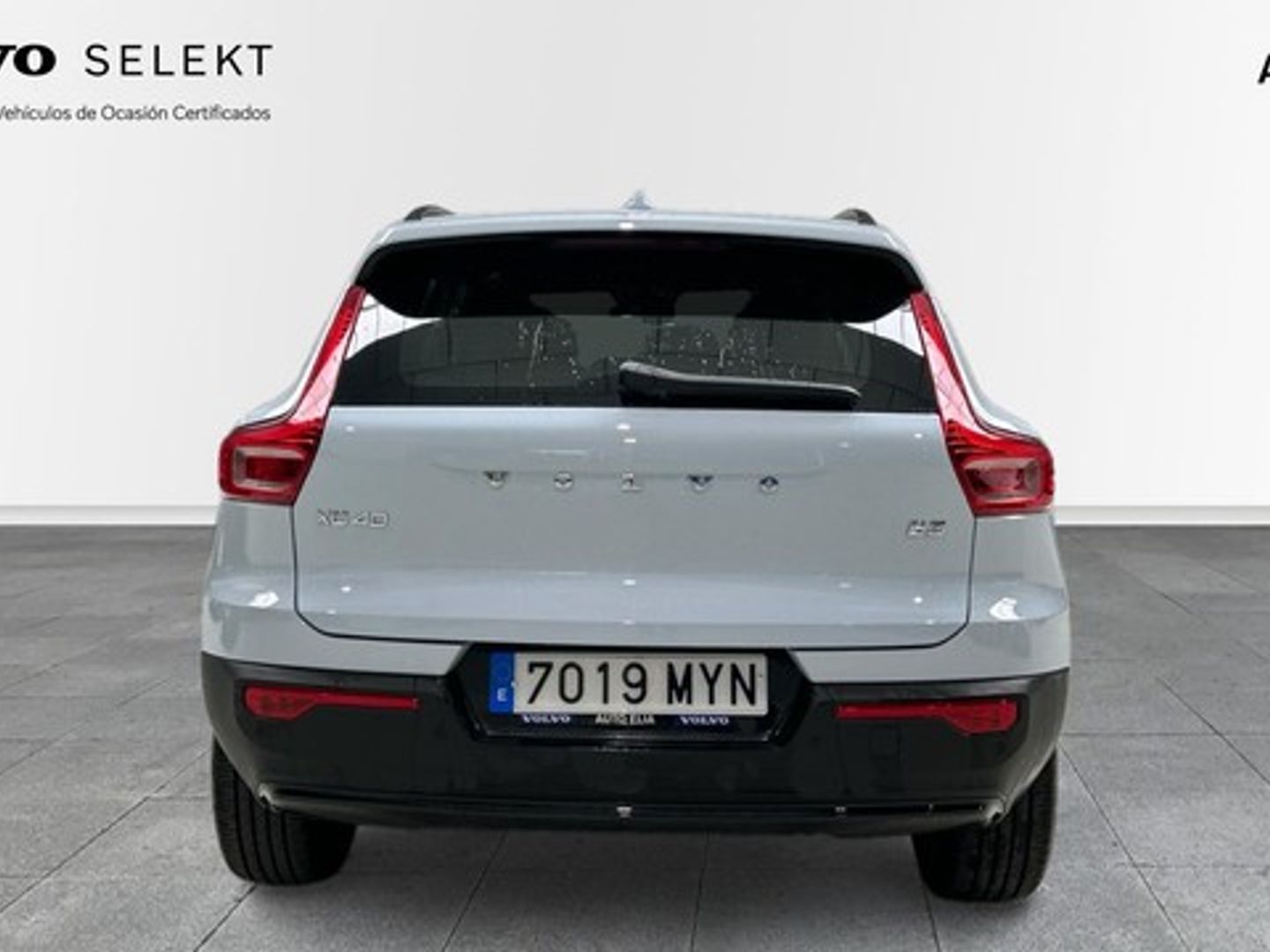 Volvo XC40 B3 G Plus Dark Auto 120 kW (163 CV)