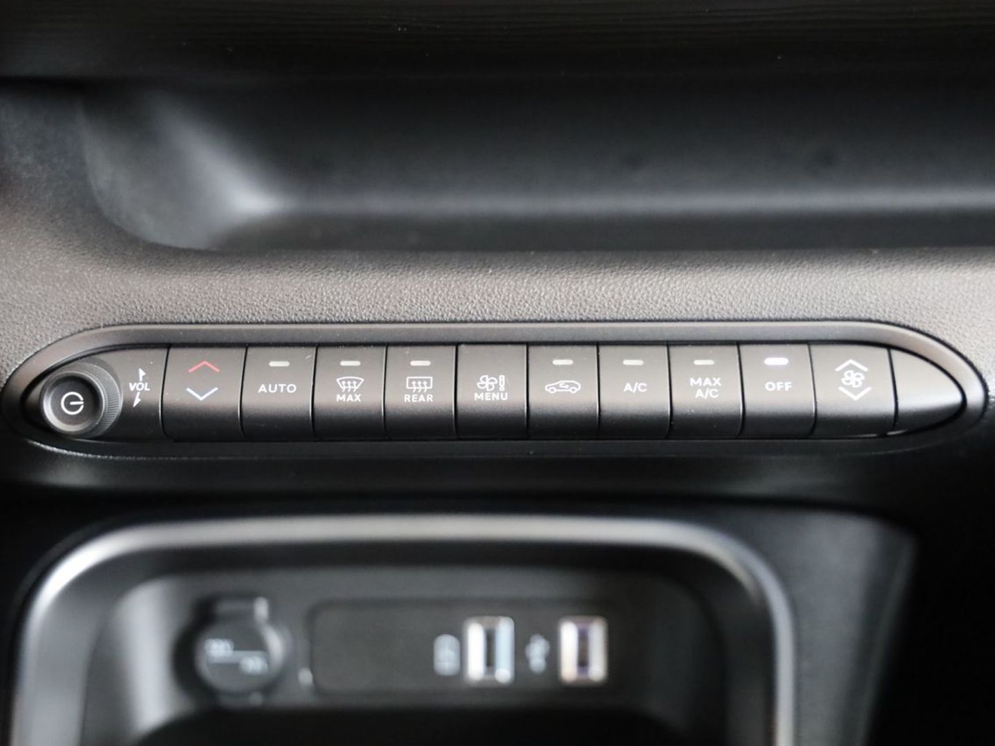 Jeep Avenger 1.2 G Summit 74 kW (100 CV)