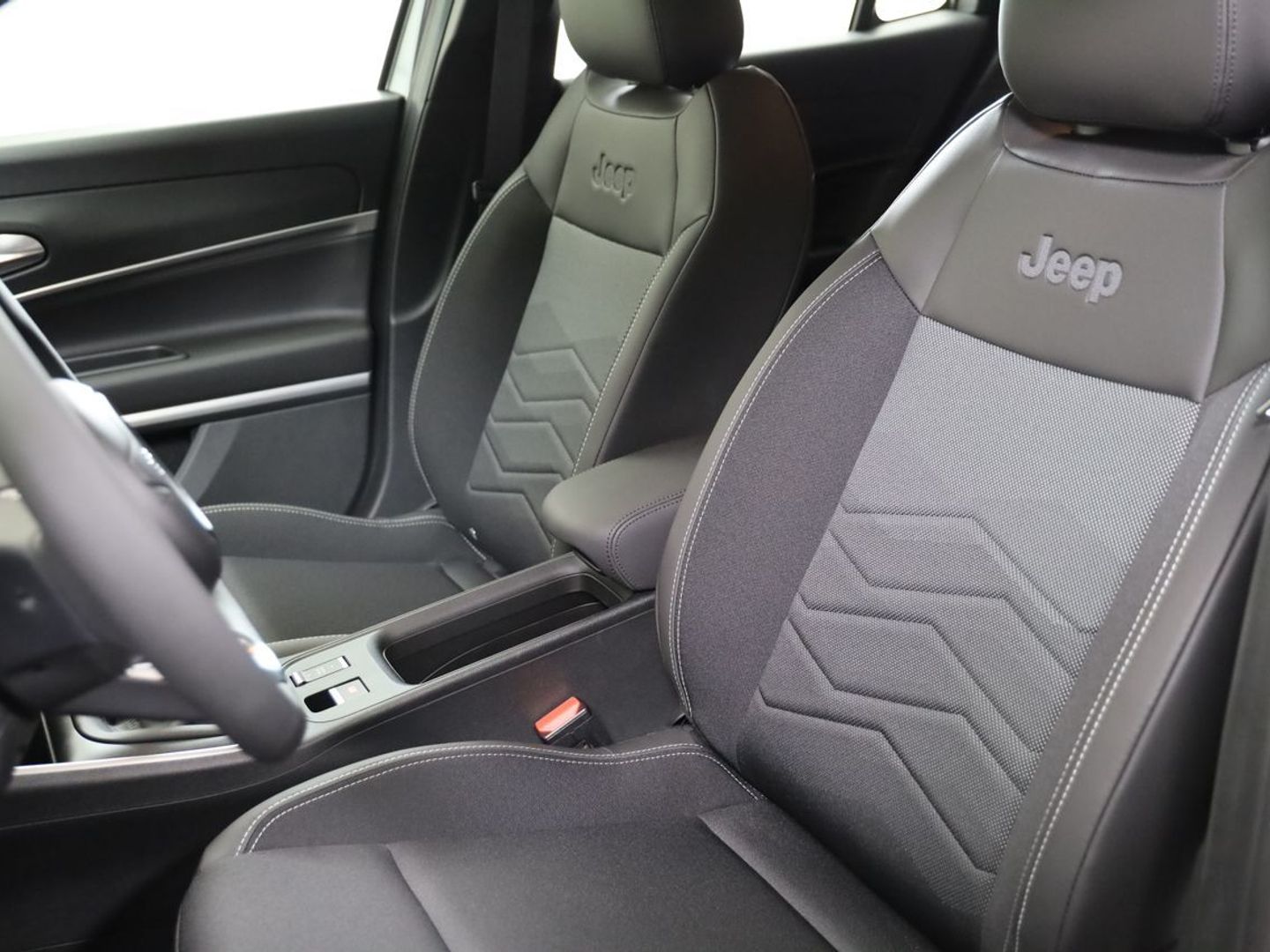 Jeep Avenger 1.2 G Summit 74 kW (100 CV)