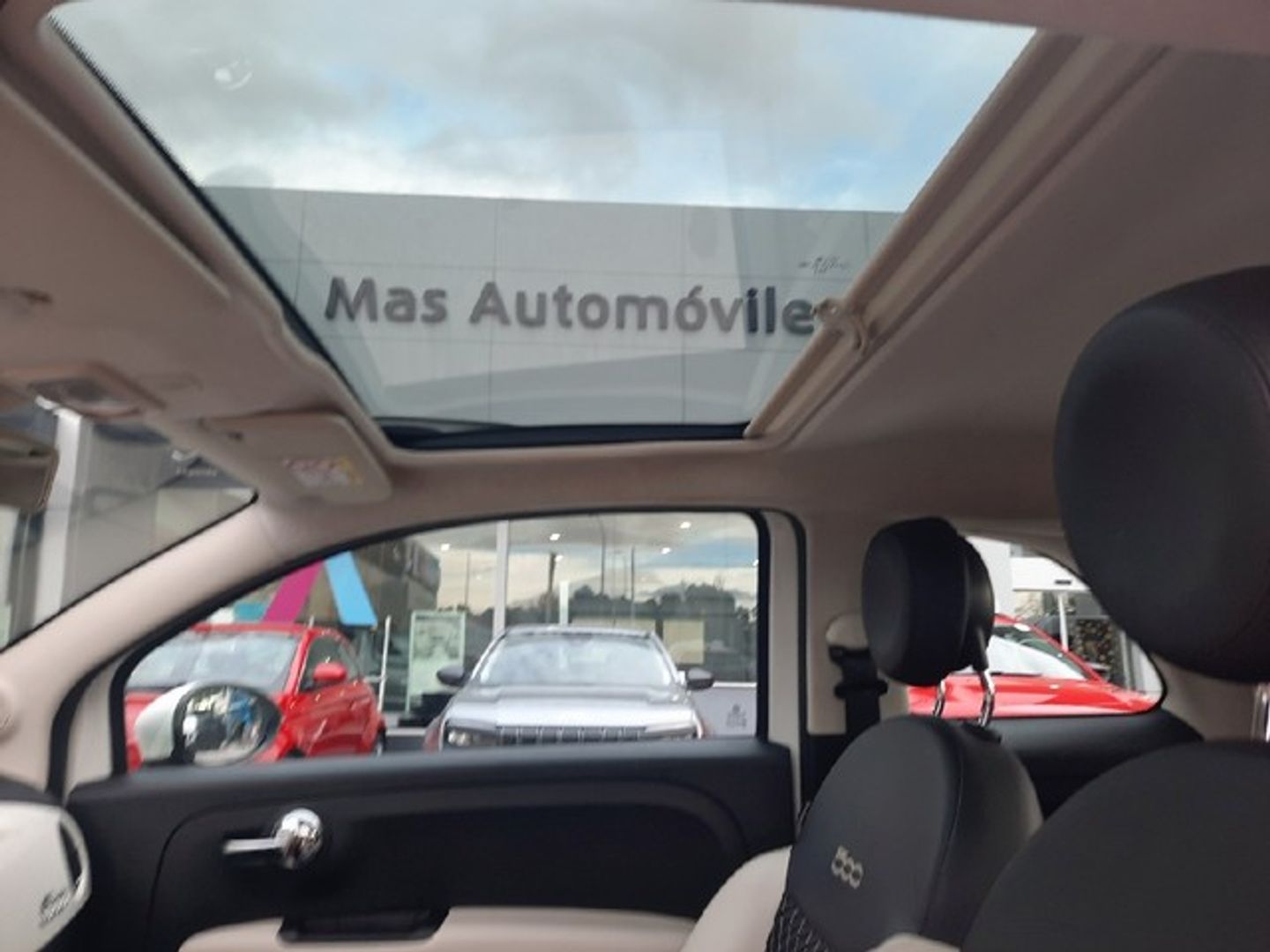 Fiat 500 1.0 Hybrid Dolcevita 51 kW (70 CV)