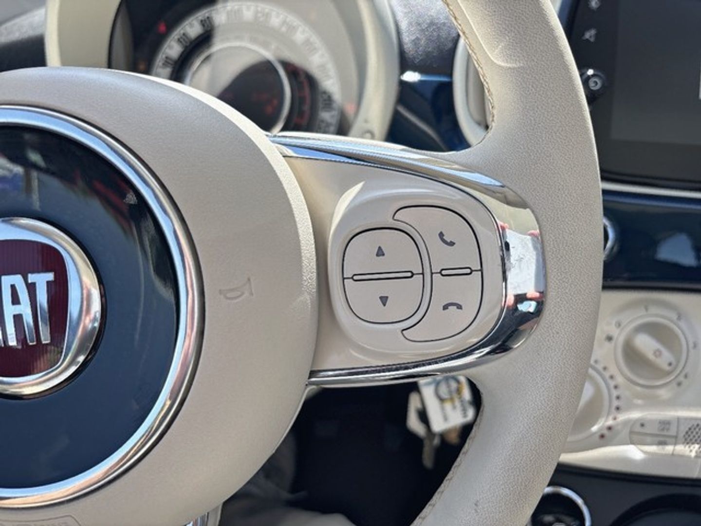 Fiat 500 1.0 Hybrid Dolcevita 51 kW (70 CV)
