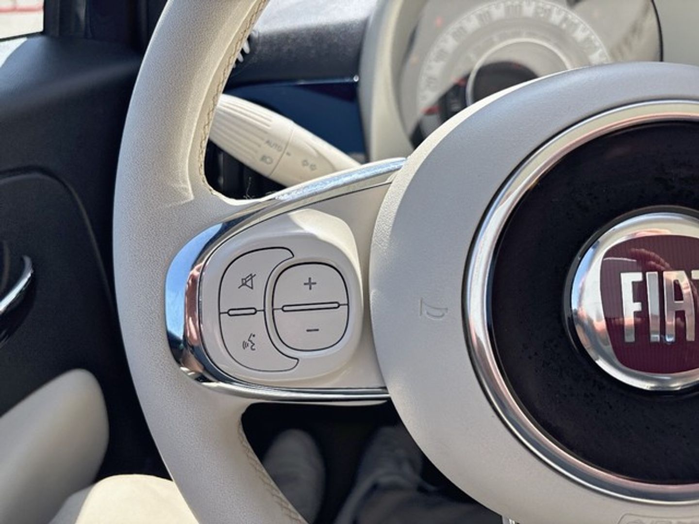 Fiat 500 1.0 Hybrid Dolcevita 51 kW (70 CV)