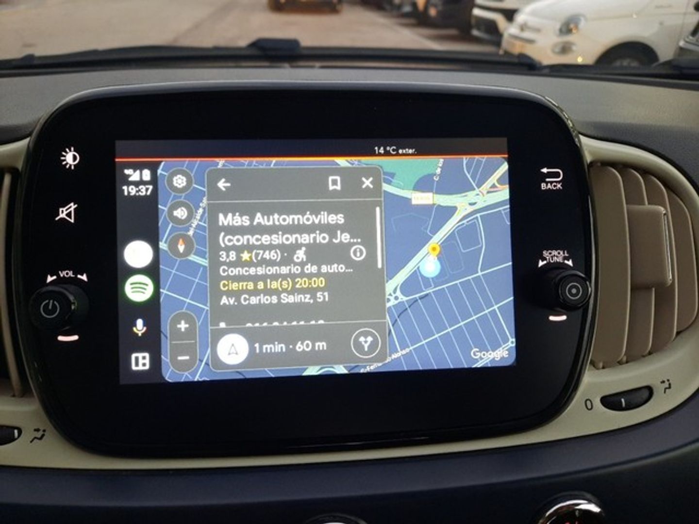 Fiat 500 1.0 Hybrid Dolcevita 51 kW (70 CV)