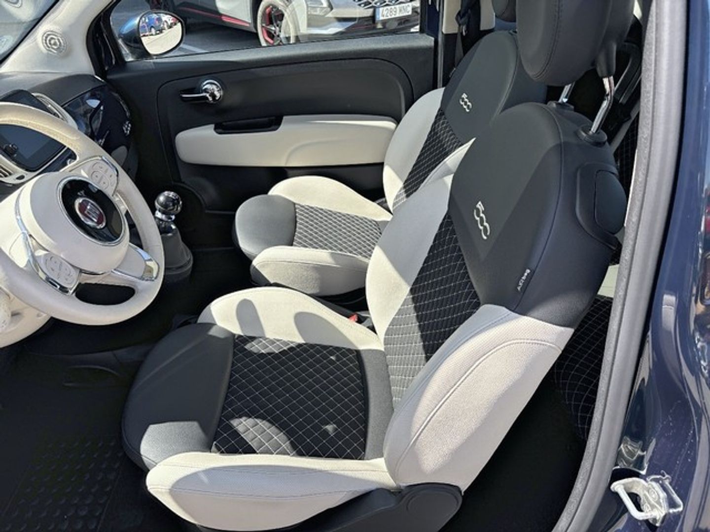 Fiat 500 1.0 Hybrid Dolcevita 51 kW (70 CV)