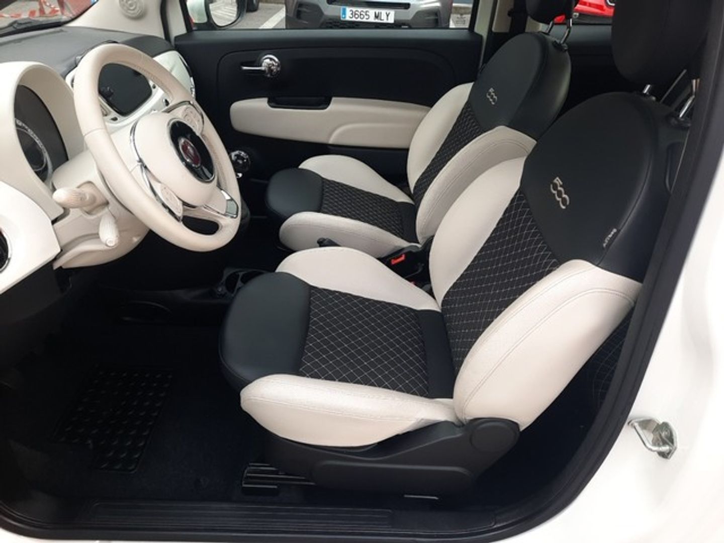 Fiat 500 1.0 Hybrid Dolcevita 51 kW (70 CV)