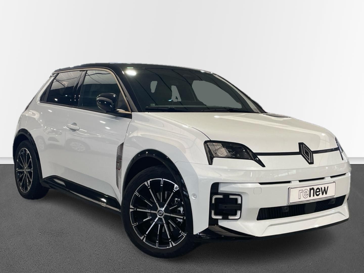 Renault 5 E-Tech Iconic Cinq Autonomía Confort 110 kW (150 CV) Blanco Sedan