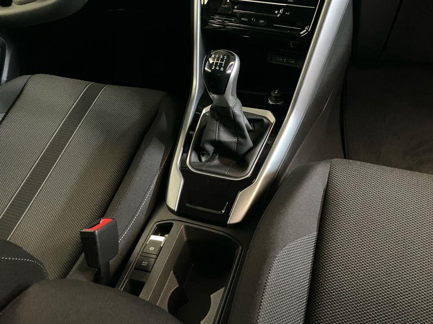 Volkswagen T-Roc ``Más`` 1.0 TSI 85 kW (115 CV)