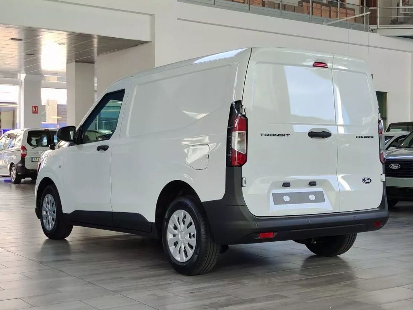 Ford Transit Courier Furgon 1.5 Ecoblue Trend 75 kW (100 CV)