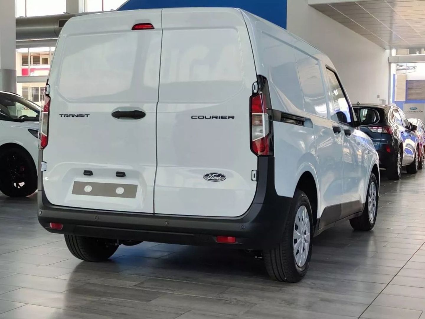 Ford Transit Courier Furgon 1.5 Ecoblue Trend 75 kW (100 CV)