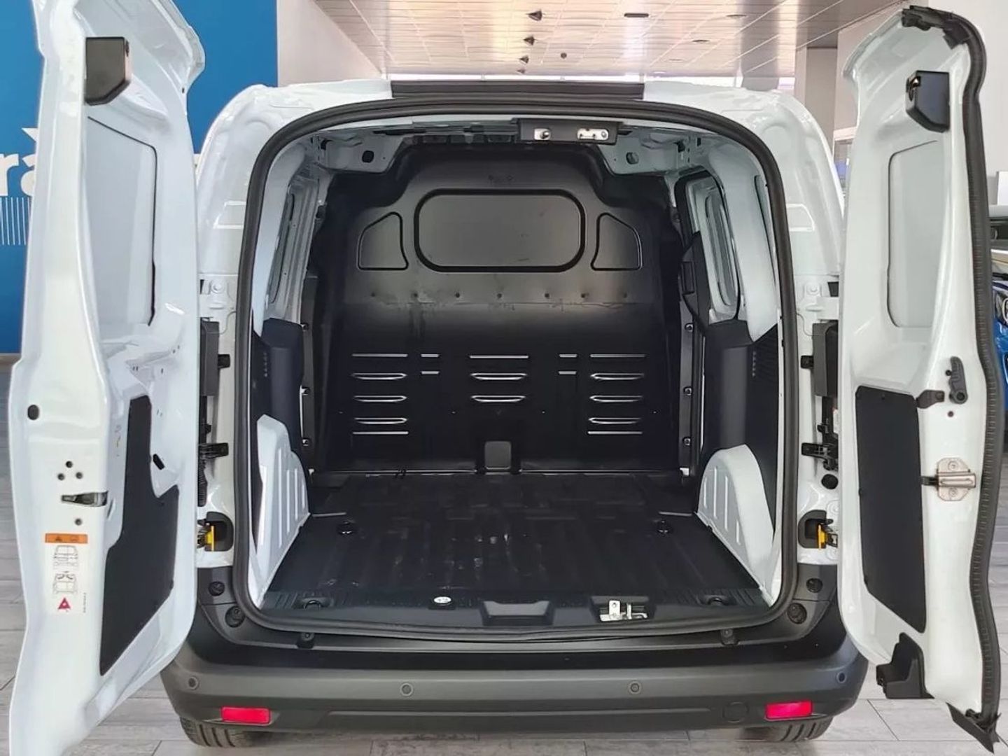 Ford Transit Courier Furgon 1.5 Ecoblue Trend 75 kW (100 CV)