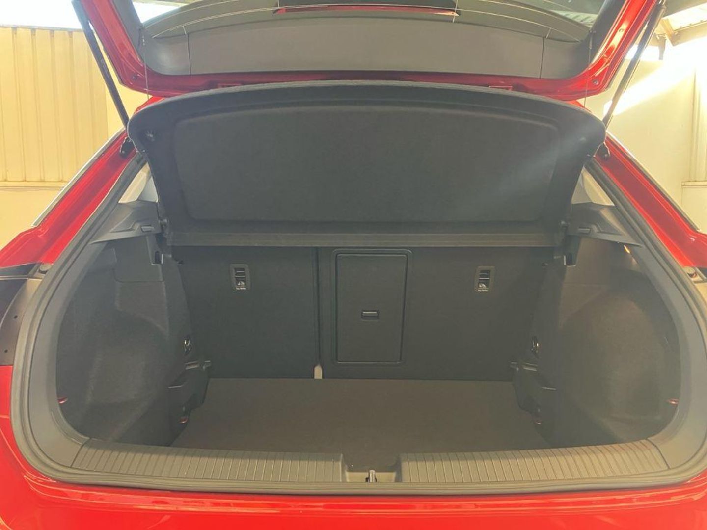 Volkswagen T-Roc ``Más`` 1.0 TSI 85 kW (115 CV)