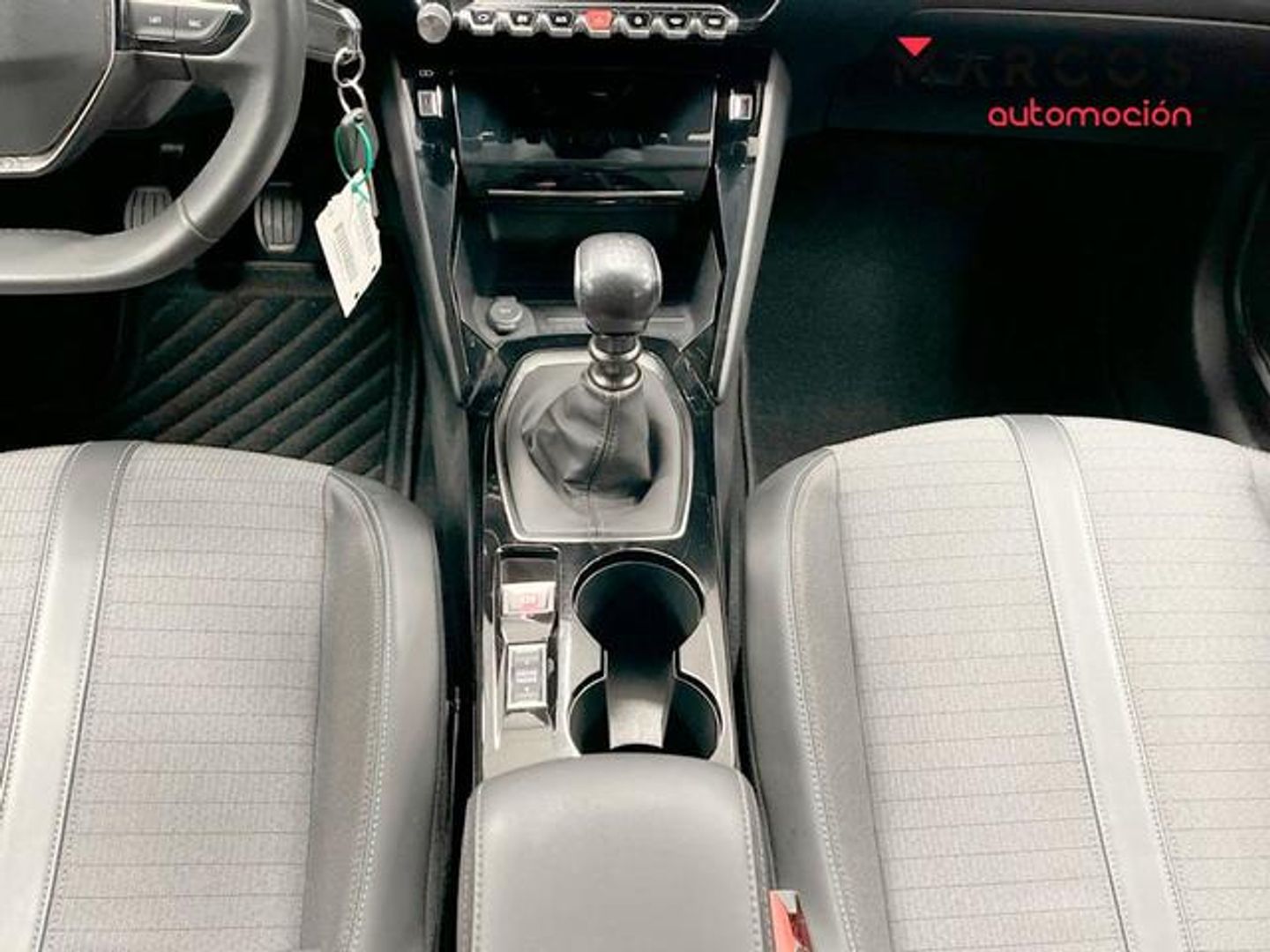 Peugeot 208 PureTech 100 Allure 75 kW (100 CV)