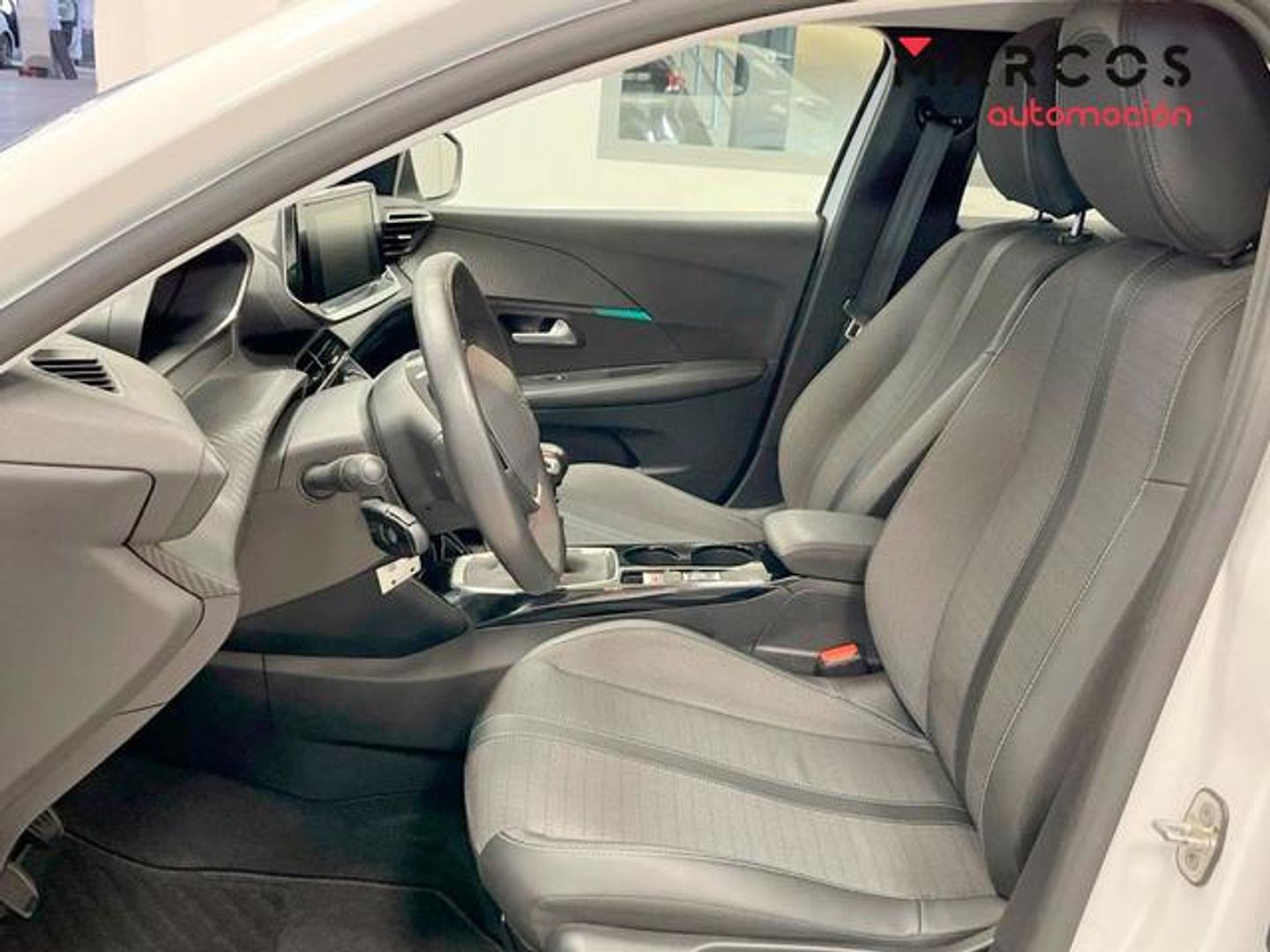 Peugeot 208 PureTech 100 Allure 75 kW (100 CV)