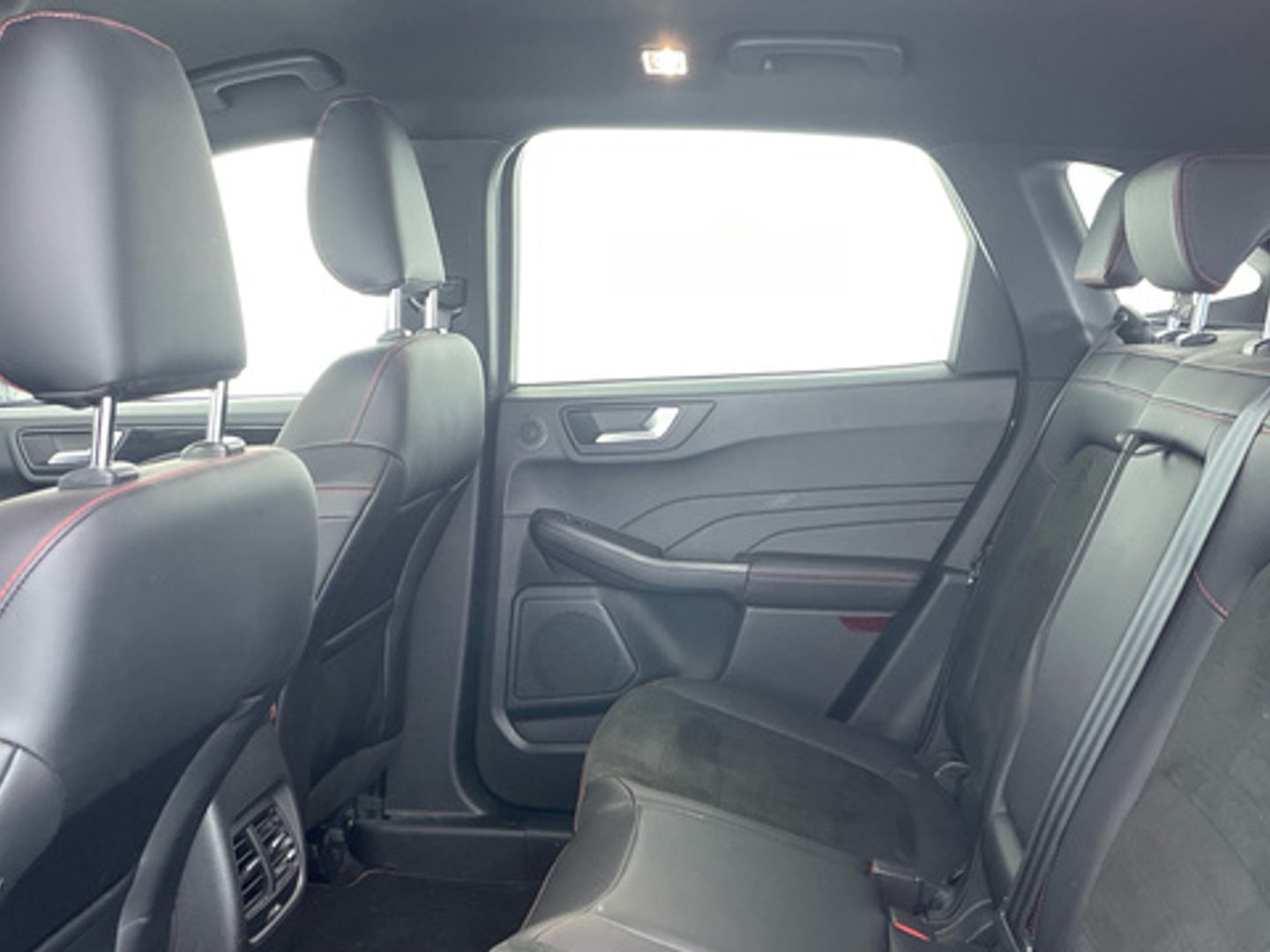 Ford Kuga 2.5 Duratec FHEV ST-Line X 4x2 Auto 140 kW (190 CV)