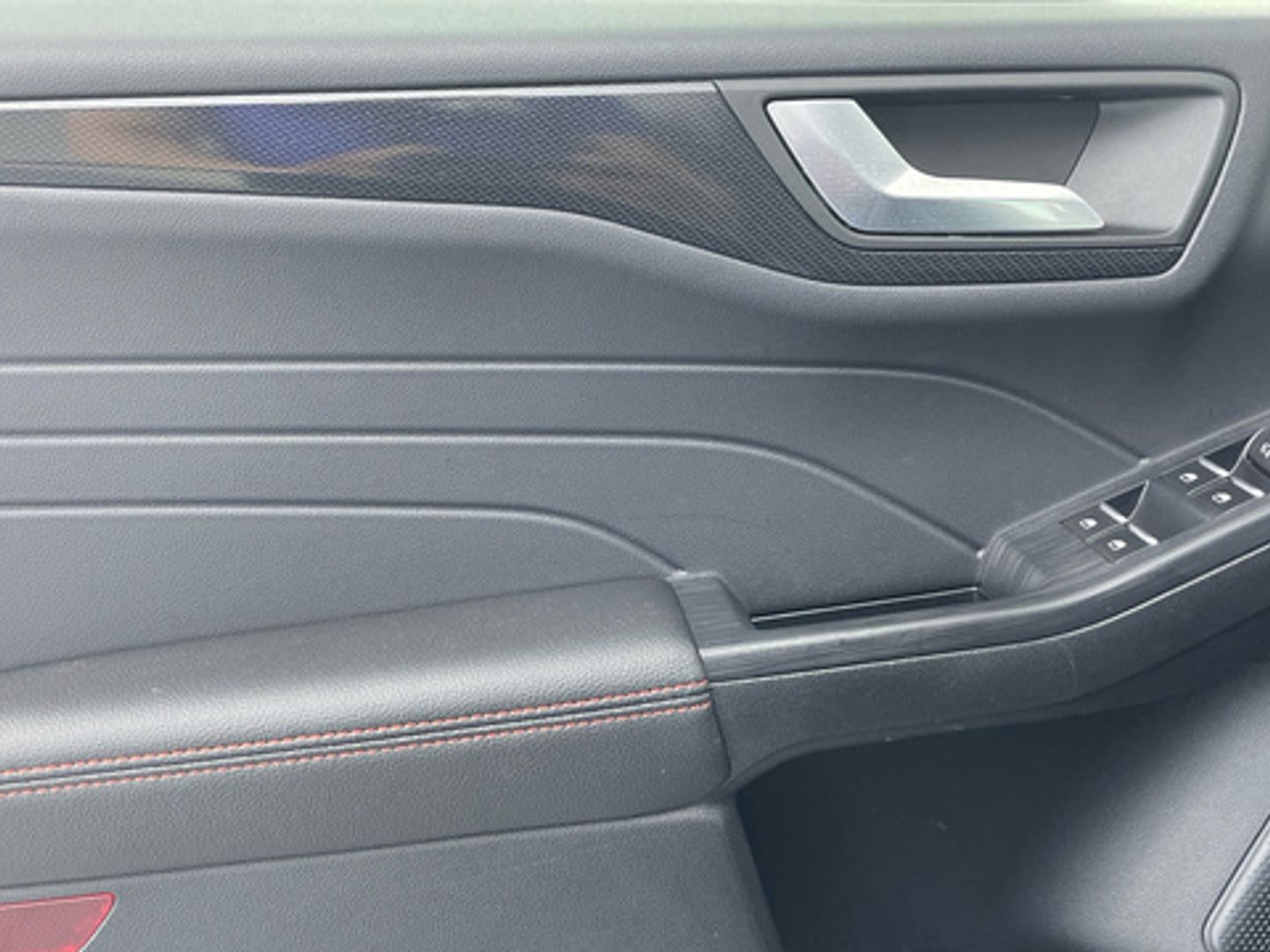 Ford Kuga 2.5 Duratec FHEV ST-Line X 4x2 Auto 140 kW (190 CV)