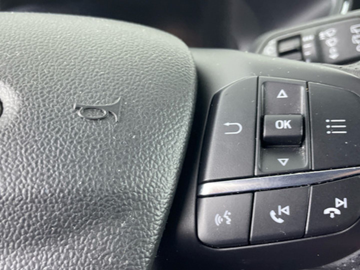 Ford Kuga 2.5 Duratec FHEV ST-Line X 4x2 Auto 140 kW (190 CV)