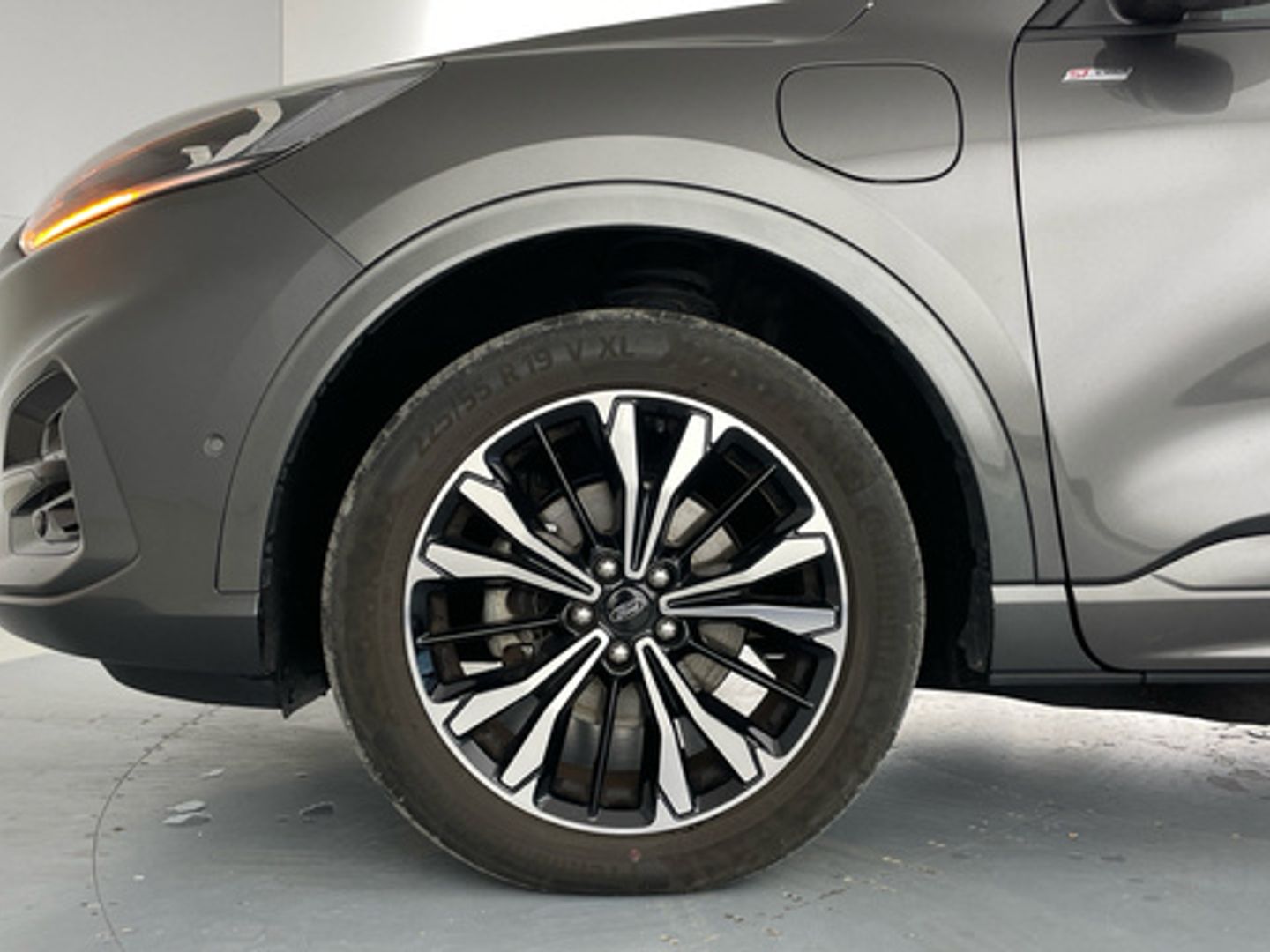 Ford Kuga 2.5 Duratec FHEV ST-Line X 4x2 Auto 140 kW (190 CV)
