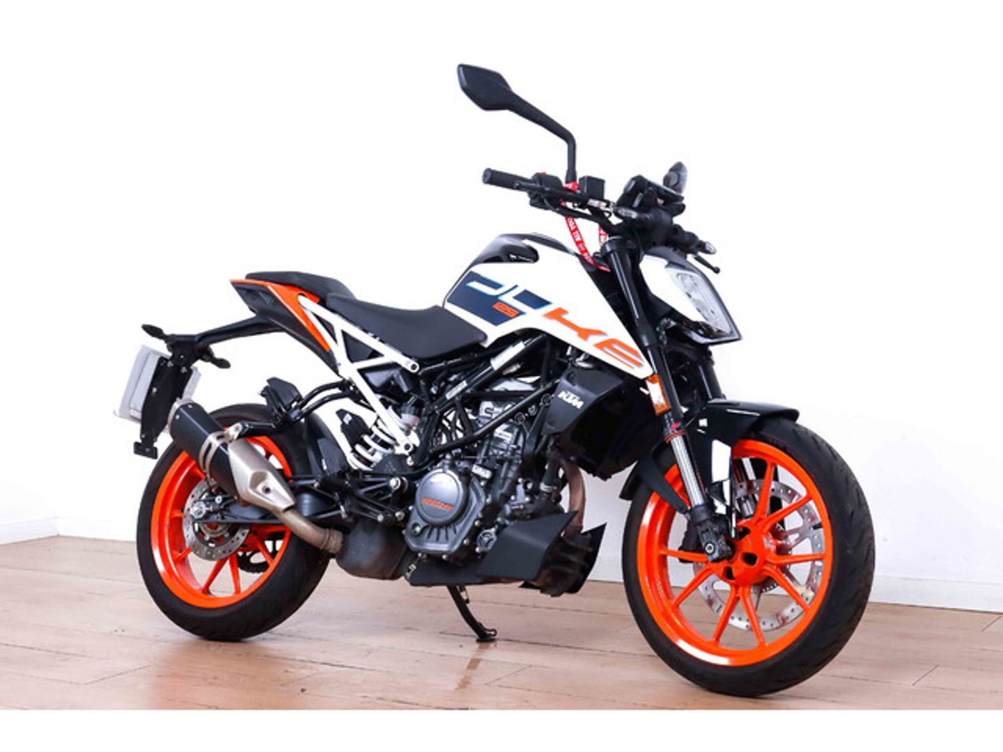 KTM Duke 125
