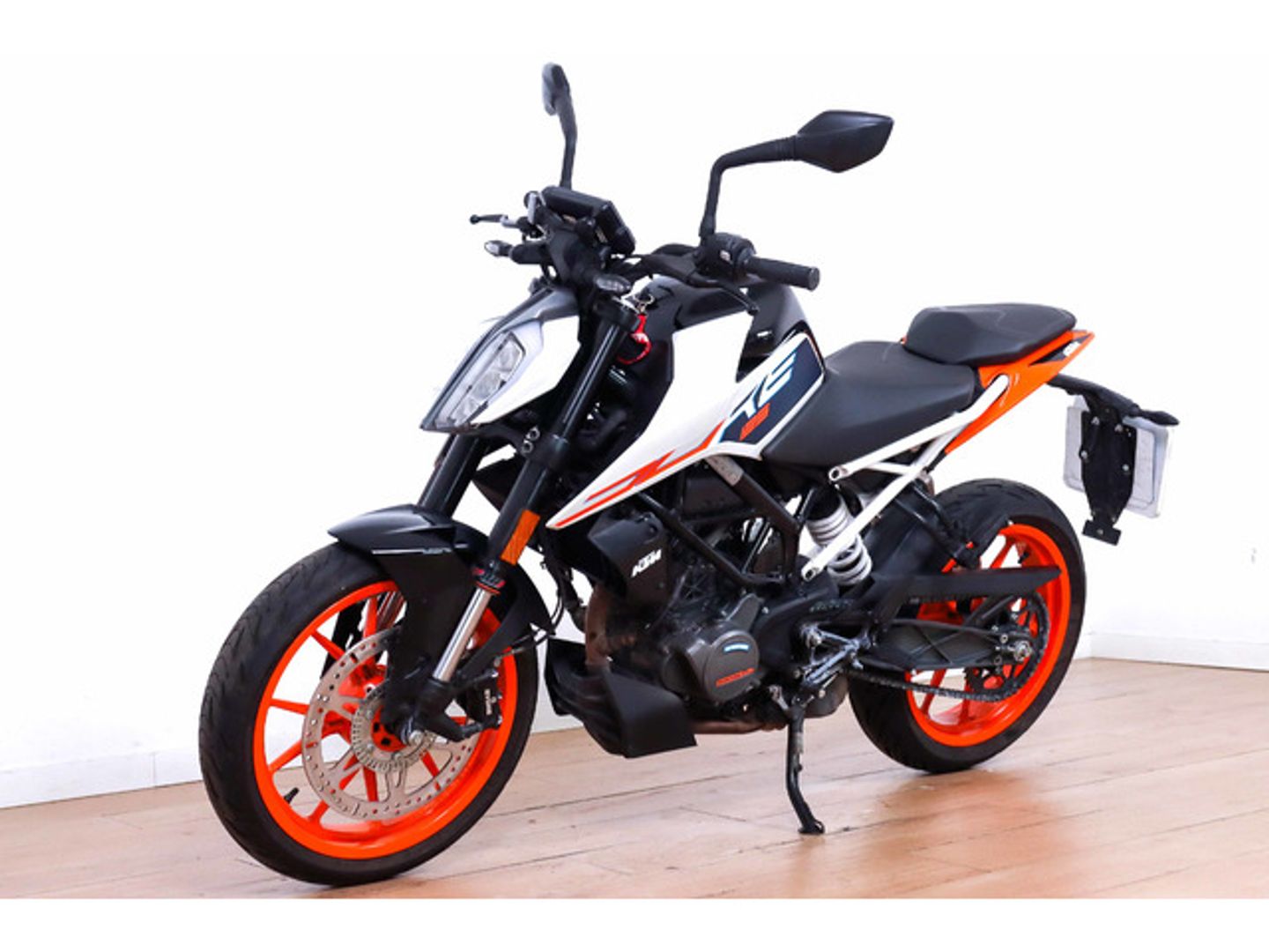KTM Duke 125