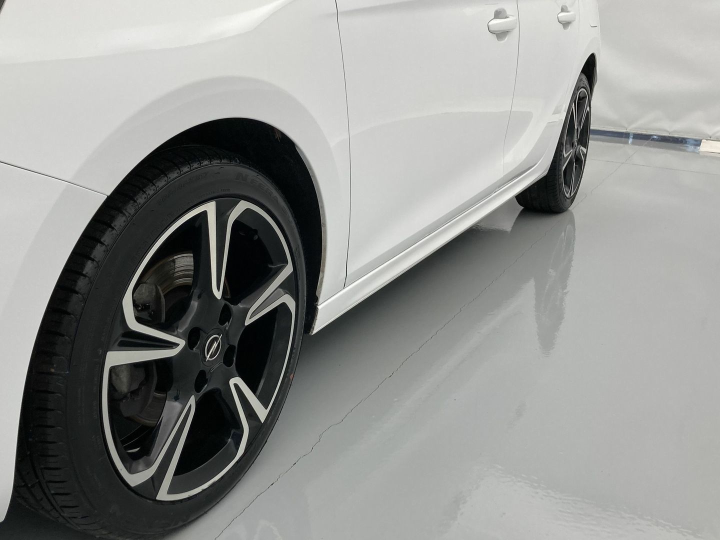 Opel Corsa 1.2T XHL GS 74 kW (100 CV)