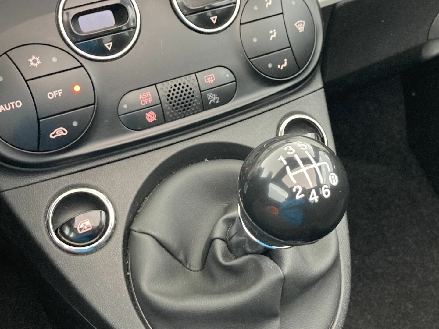 Fiat 500C 1.0 Hybrid Dolcevita 51 kW (70 CV)