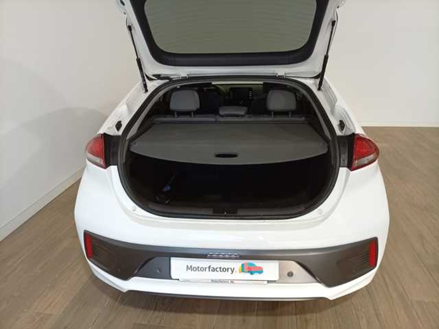 Hyundai Ioniq 1.6 GDI HEV Klass DCT 104 kW (141 CV)