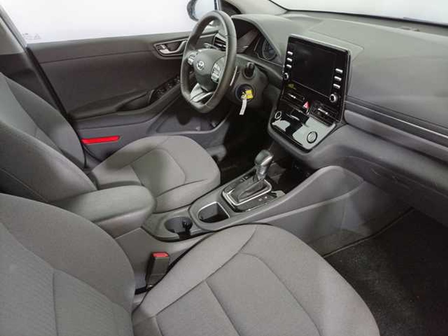 Hyundai Ioniq 1.6 GDI HEV Klass DCT 104 kW (141 CV)