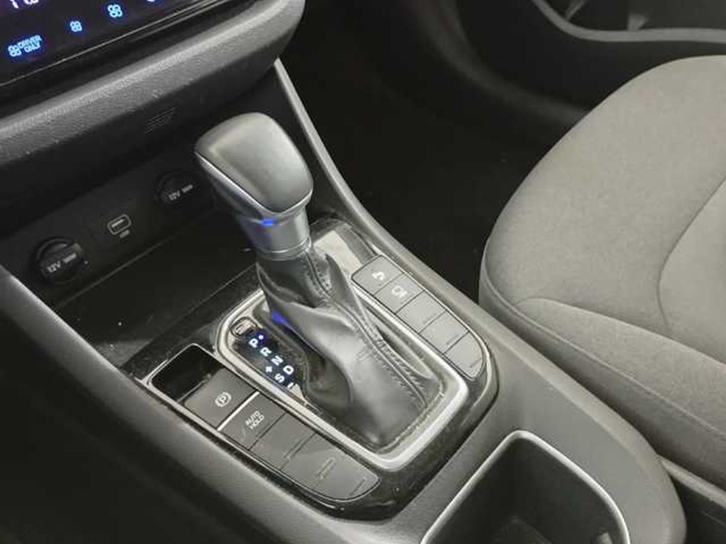 Hyundai Ioniq 1.6 GDI HEV Klass DCT 104 kW (141 CV)